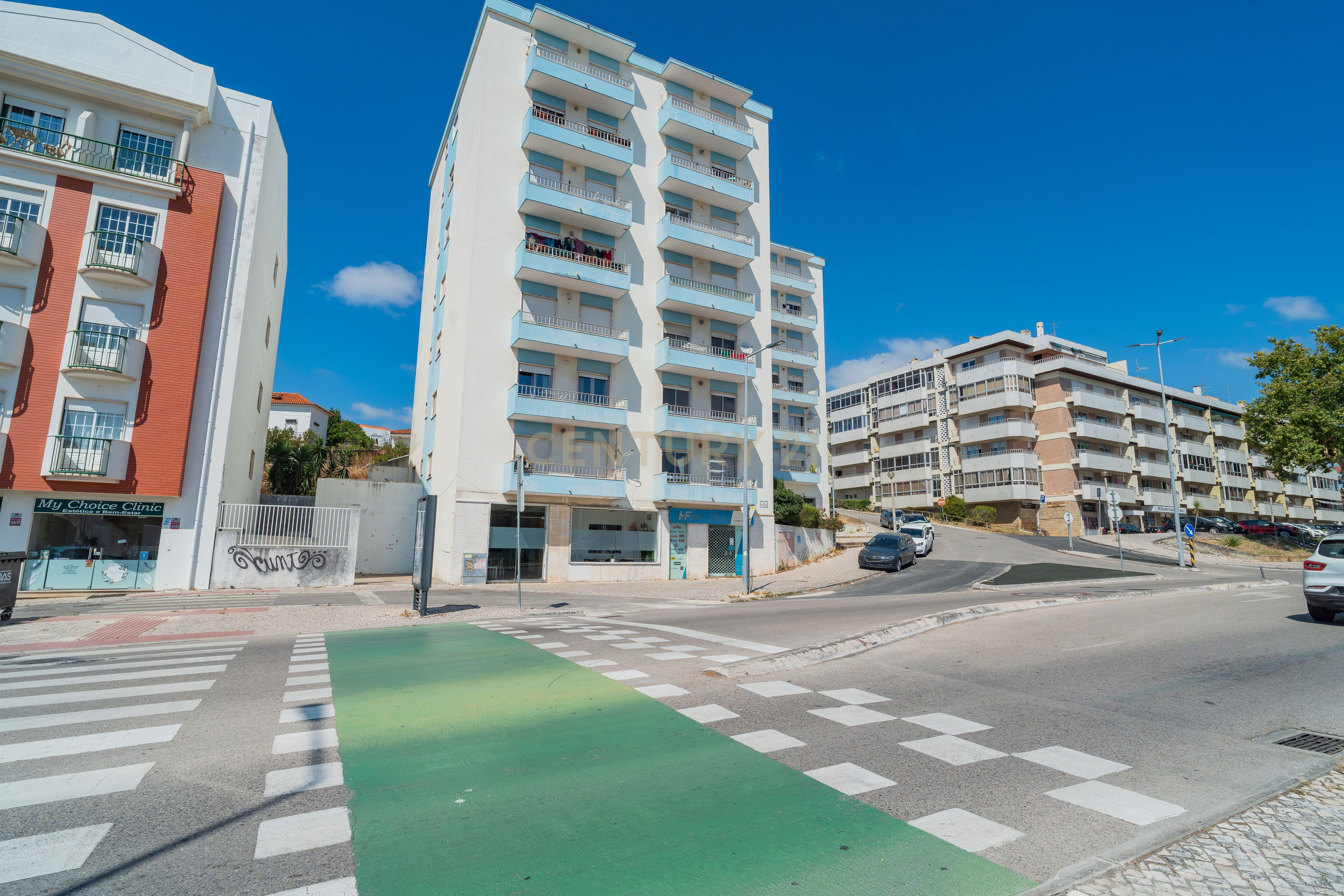 Fotografia 5 de Oportunidade de Investimento T3 junto ao Ensino Superior | Caldas da Rainha