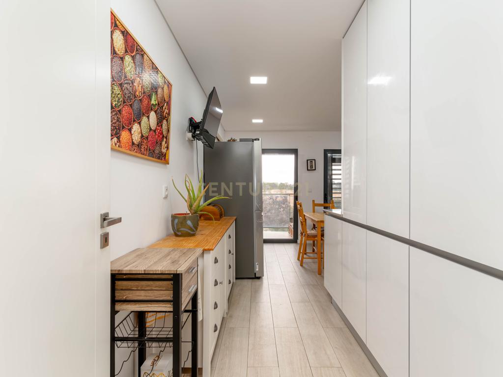 Duplex no Parque Luso em Corroios - Image 23