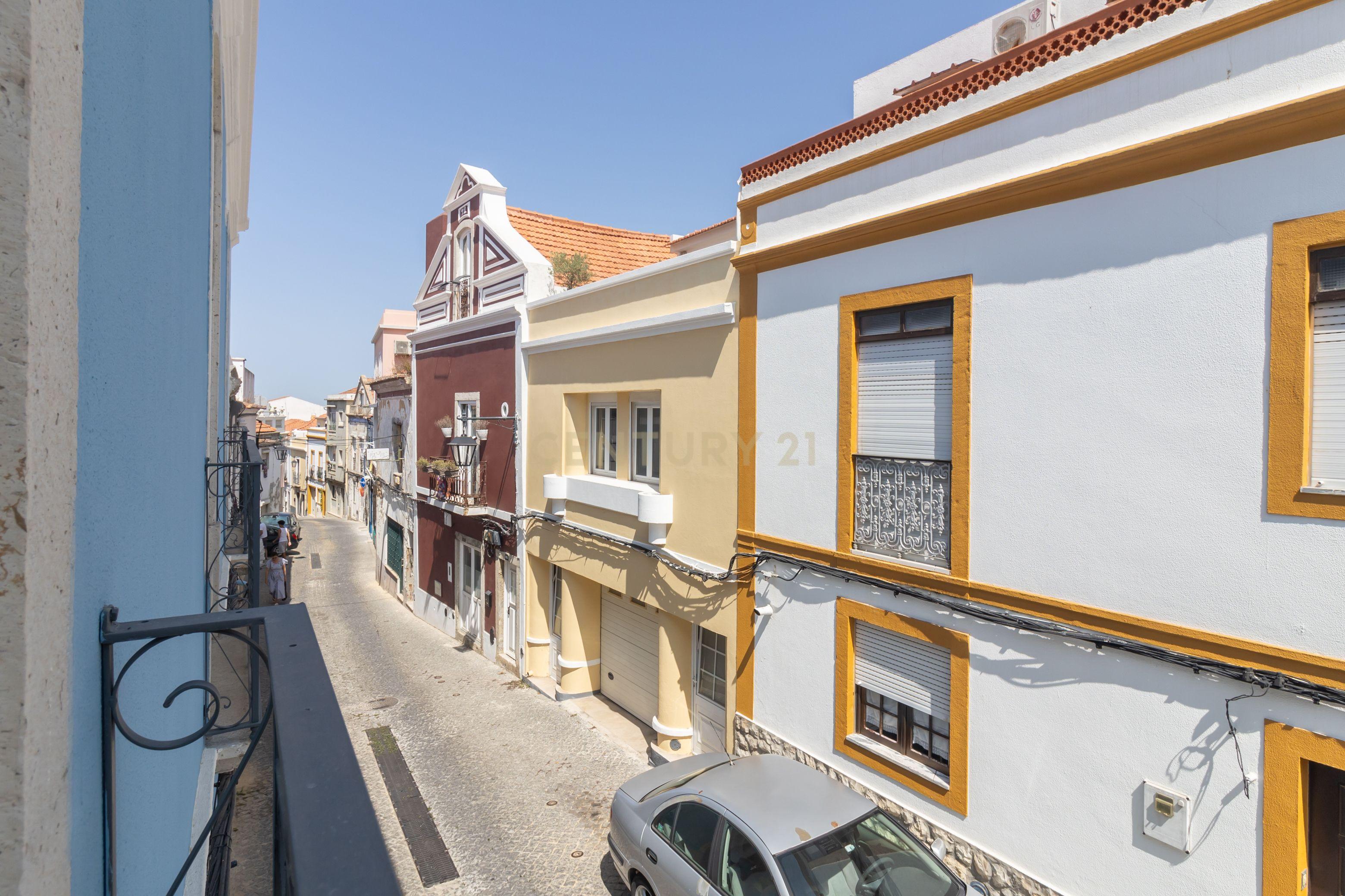 No centro de Palmela, uma casa com historia! - Image 95