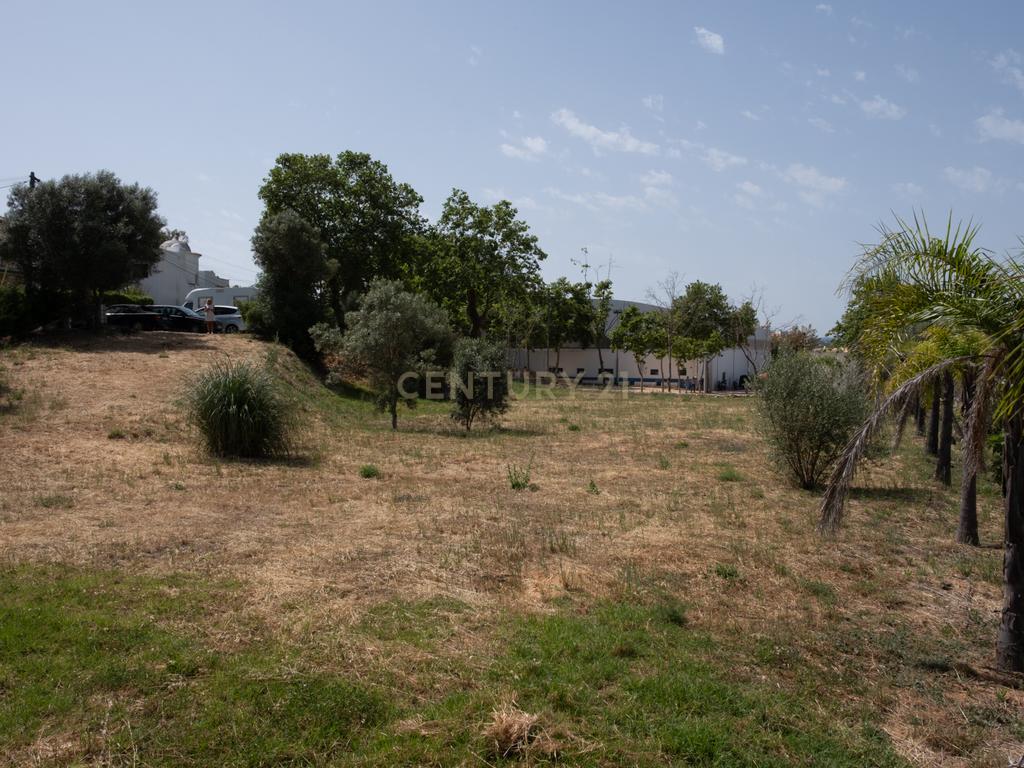 Oportunidade Única para Viver em Alvor com Estilo - Image 4