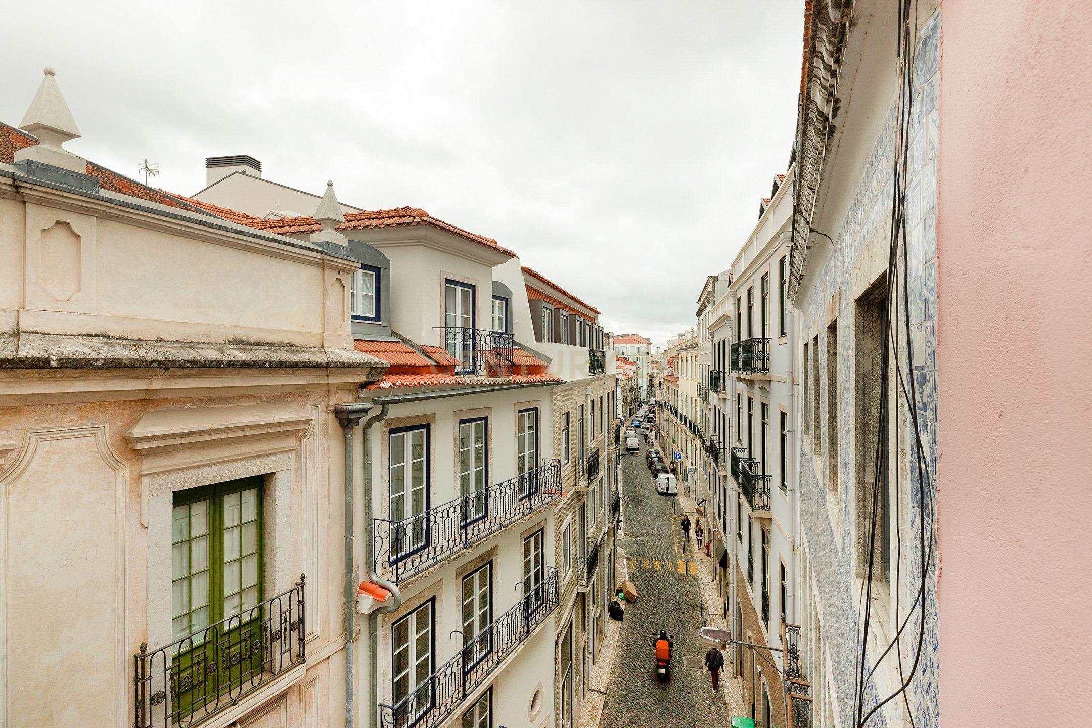 Andar em edifício pombalino, 300m2, Rua de São José (jto ao teatro Tivoli) - Image 46
