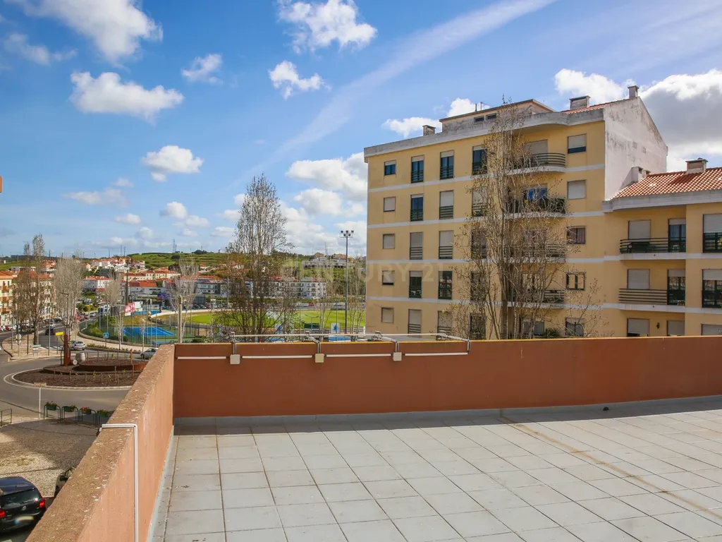 Prédio no Centro da Lourinhã - Image 6