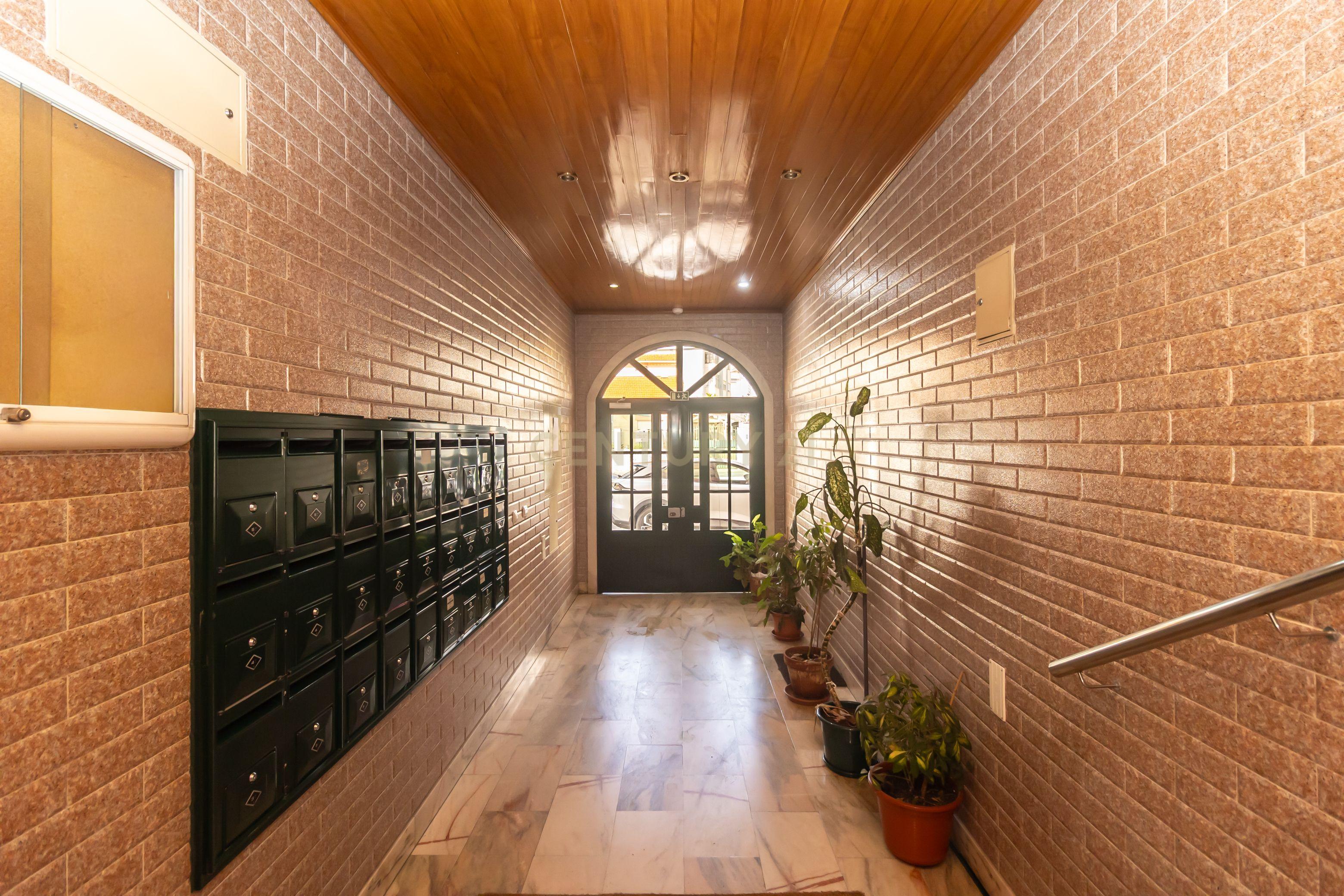 Fotografia 4 de Apartamento T2 com Parqueamento, Elevador, Pronto a Habitar – Uma Oportunidade a Não Perder