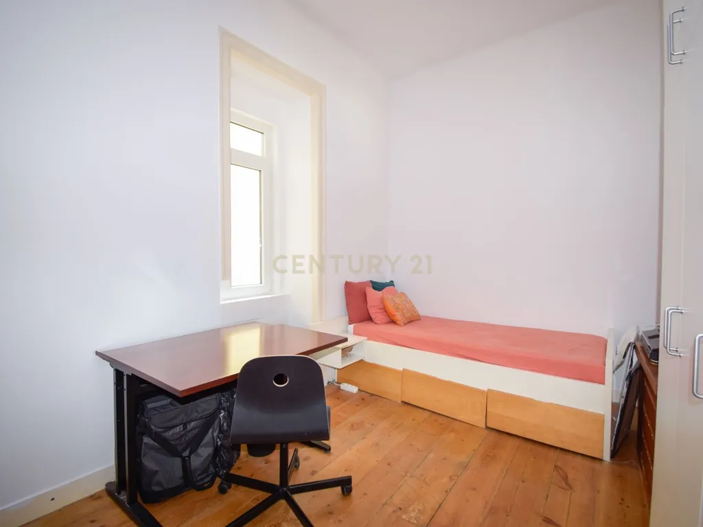Apartamento T5 em Arroios: mais espaço, mais conforto e mais Família! - Image 28