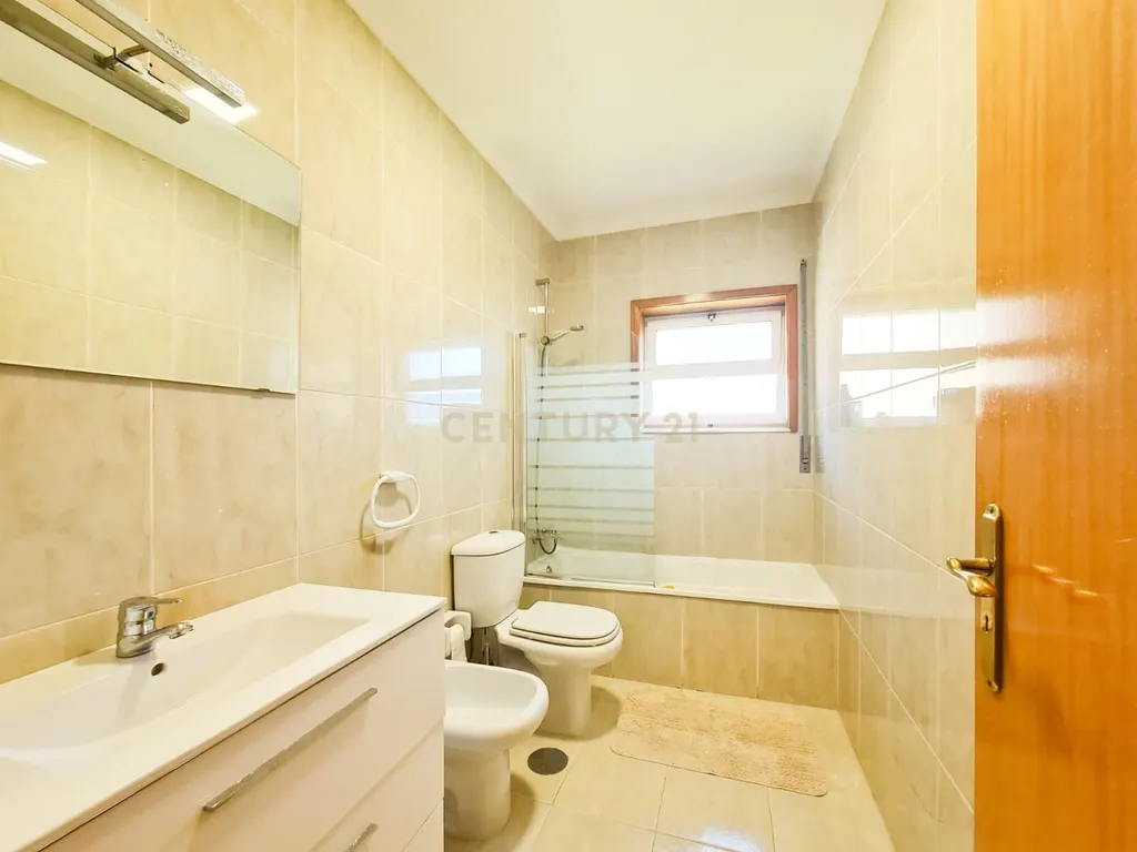🏡 APARTAMENTO T3 C/ 4 VARANDAS JUNTO À ESCOLA SECUNDÁRIA DANIEL FARIA – BALTAR 📍📢 - Image 29