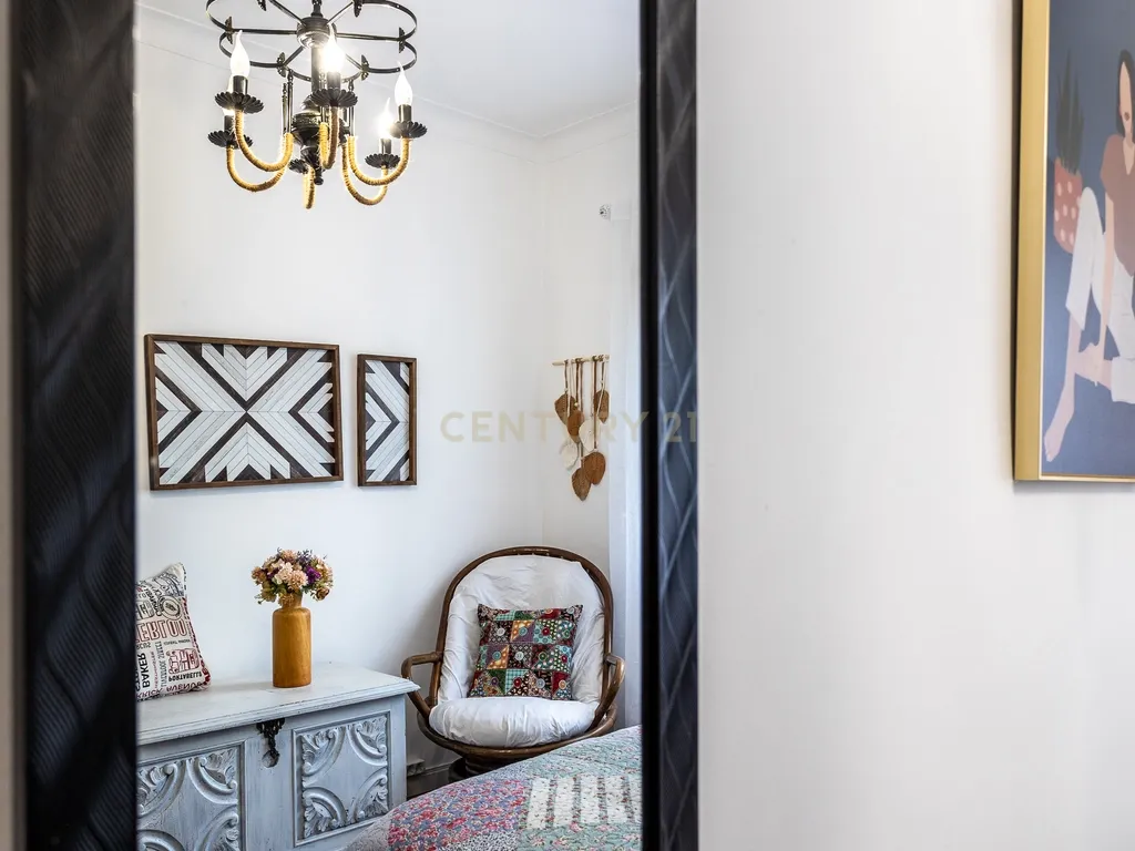 Apartamento T3 remodelado no Barreiro - Image 14