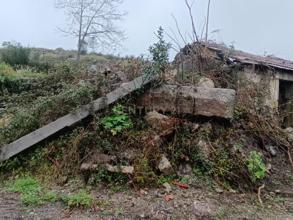 Quinta De Além com casa rústica em ruína para reabilitação total de 2 quartos no centro de Cete, Paredes - Image 64