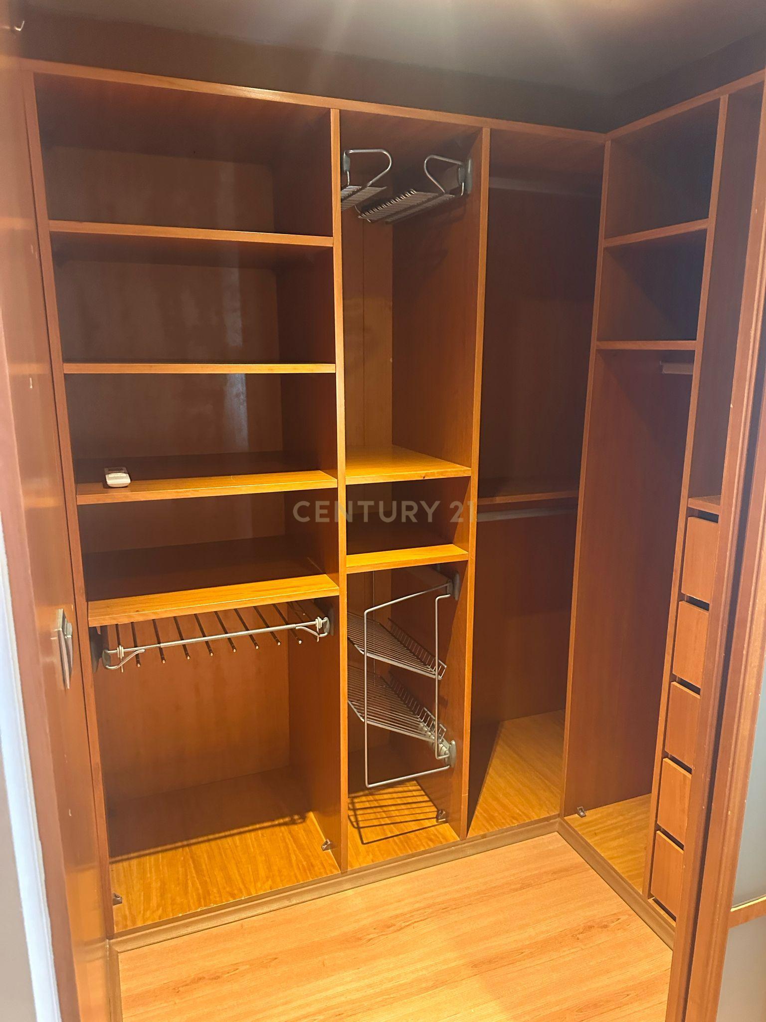 Apartamento T3 em Vialonga, com Garagem e Elevador - Image 17