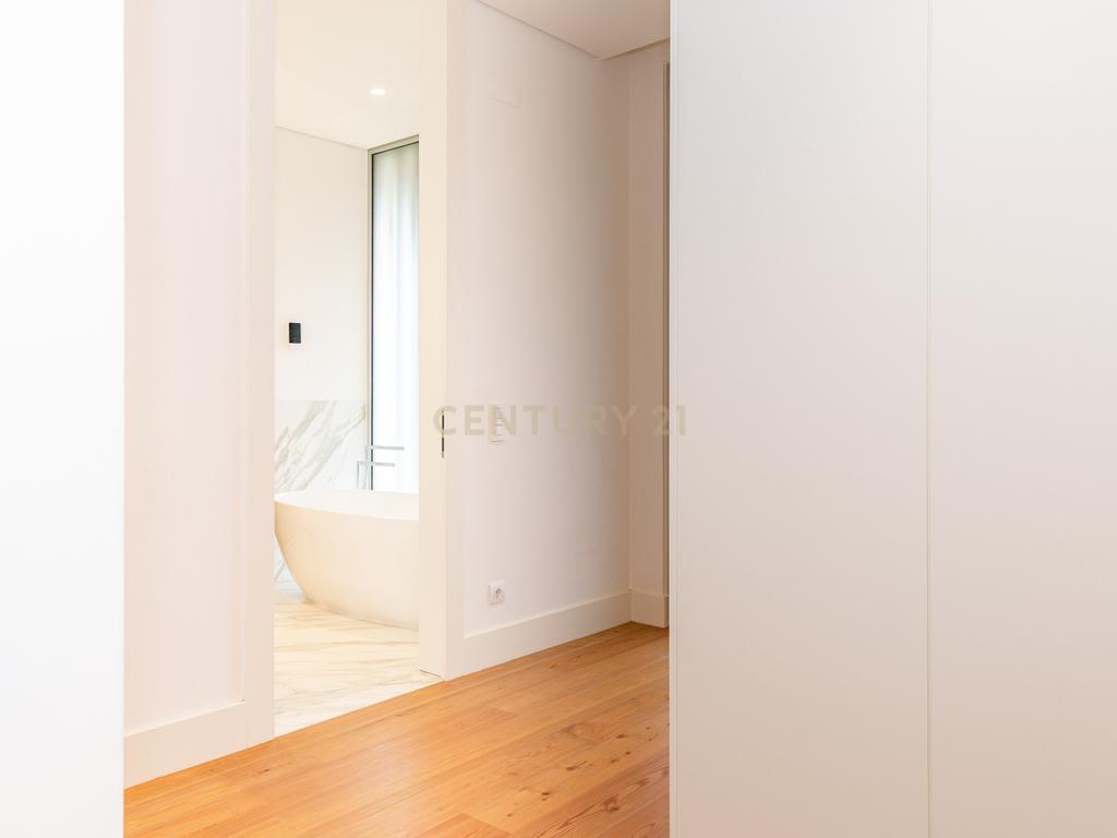 Moradia de Luxo Excecional na Bloom Marinha, Quinta da Marinha – Cascais - Image 23