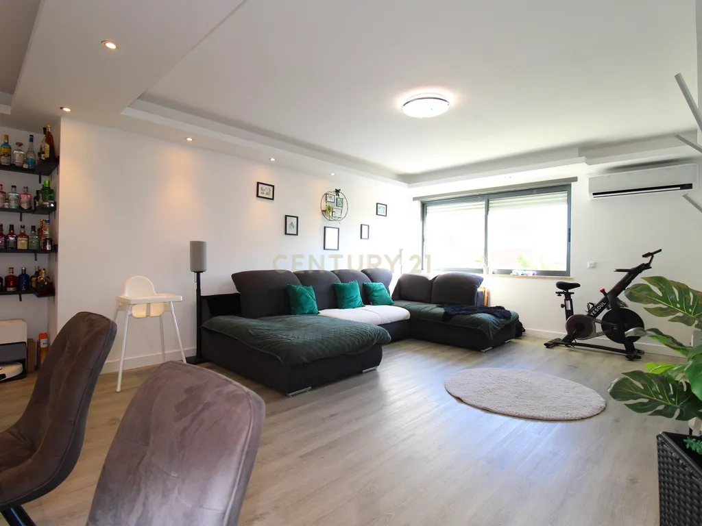 Excelente apartamento T3 com garagem - Afonsoeiro - - Image 7