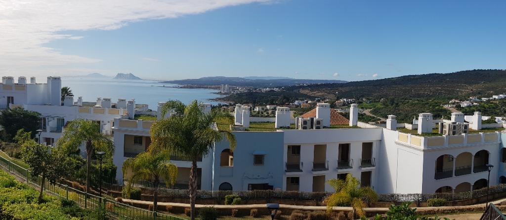 Duplex em Málaga: Vista Mar, Piscina e Acesso a Golf, Inversión y Vacaiones - Image 2