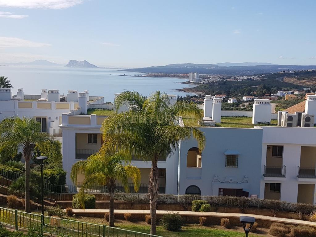 Duplex em Málaga: Vista Mar, Piscina e Acesso a Golf, Inversión y Vacaiones - Image 13