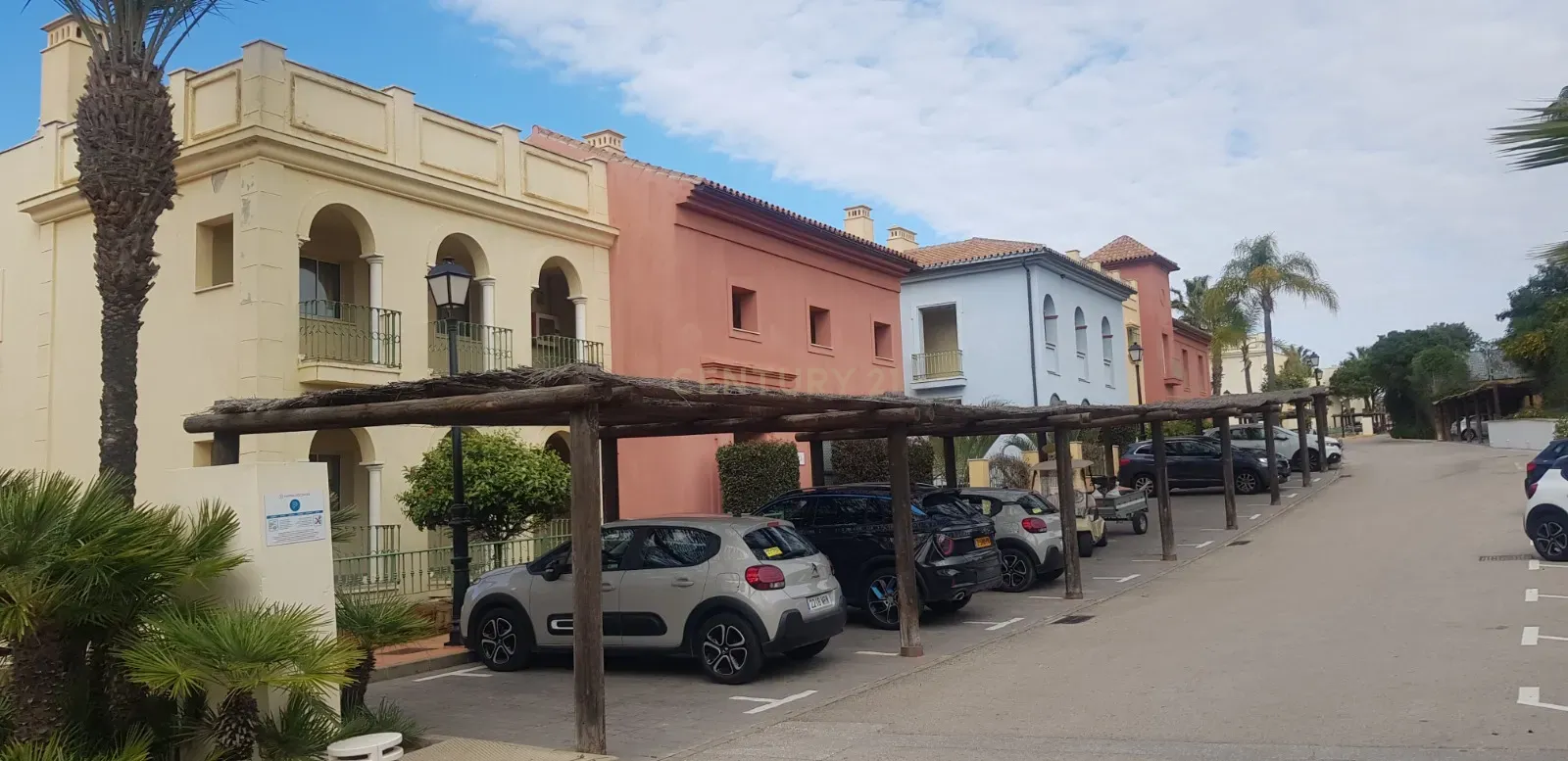 Duplex em Málaga: Vista Mar, Piscina e Acesso a Golf, Inversión y Vacaiones - Image 14