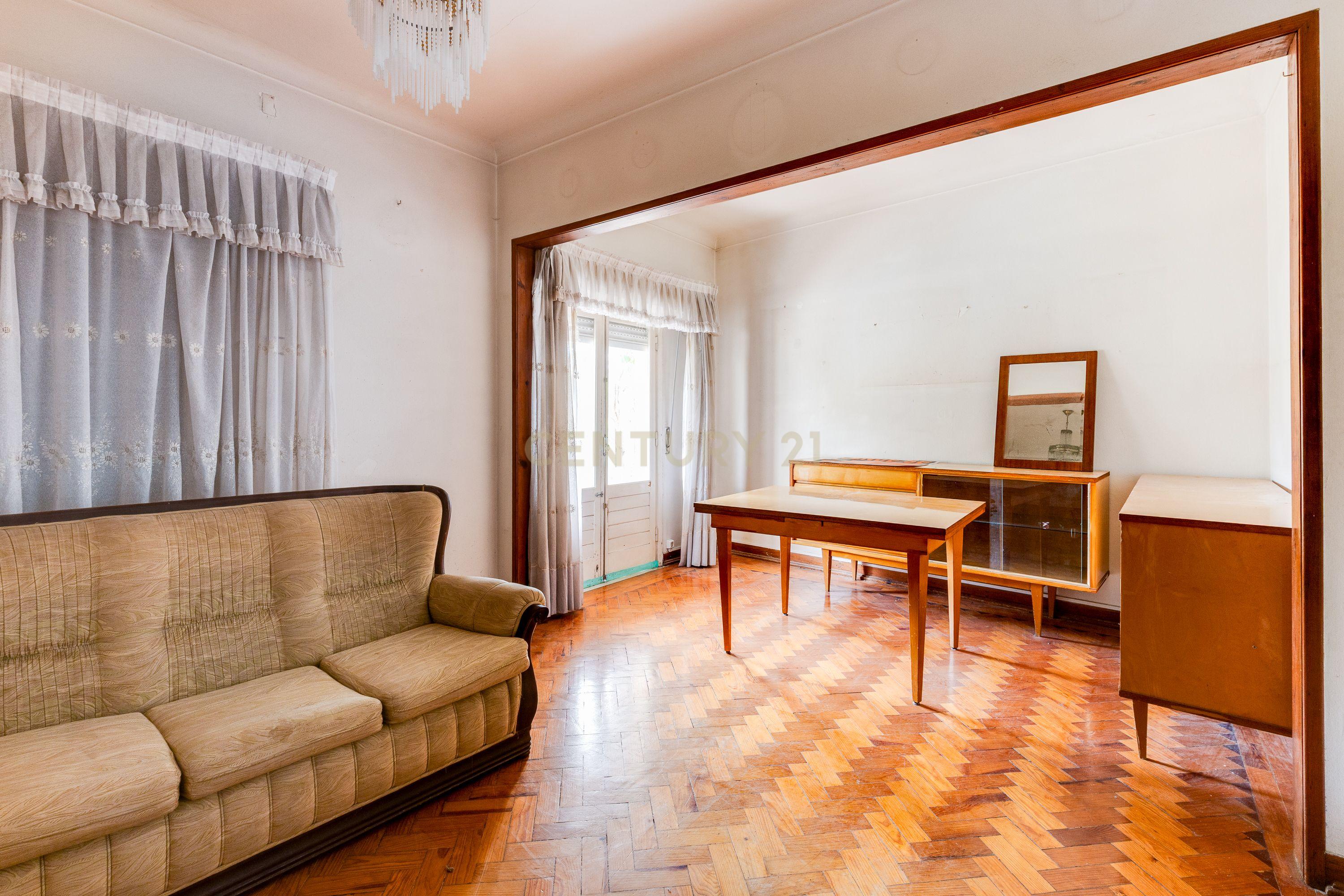 Fotografia 6 de Excelente apartamento T2 no jardim de Porto de Mós!