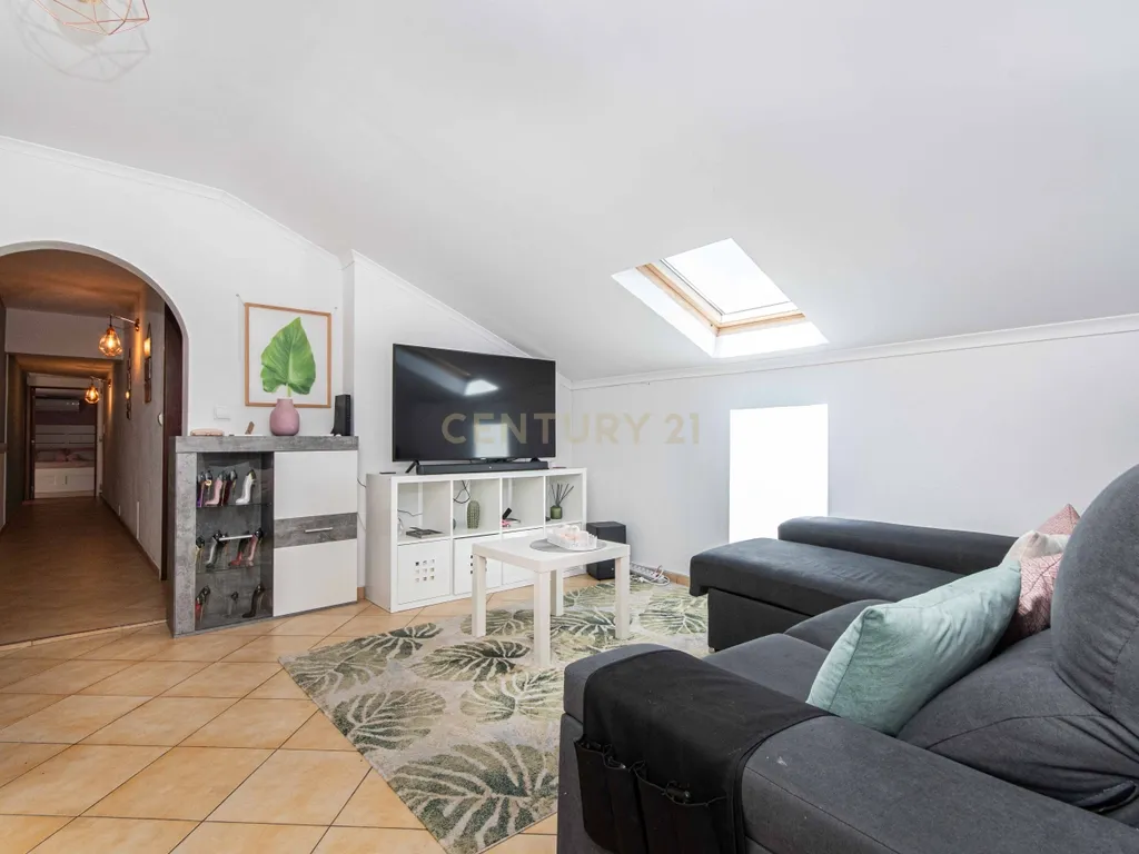 Moradia Exclusiva para Investimento em Quinta do Anjo, Palmela - Image 57