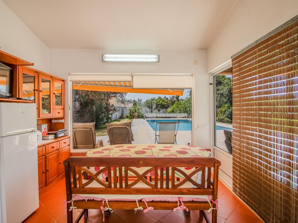 Moradia térrea T3+T0 com piscina, garagem e terreno com 2.257 m², no Ervedal, em Quiaios - Image 44
