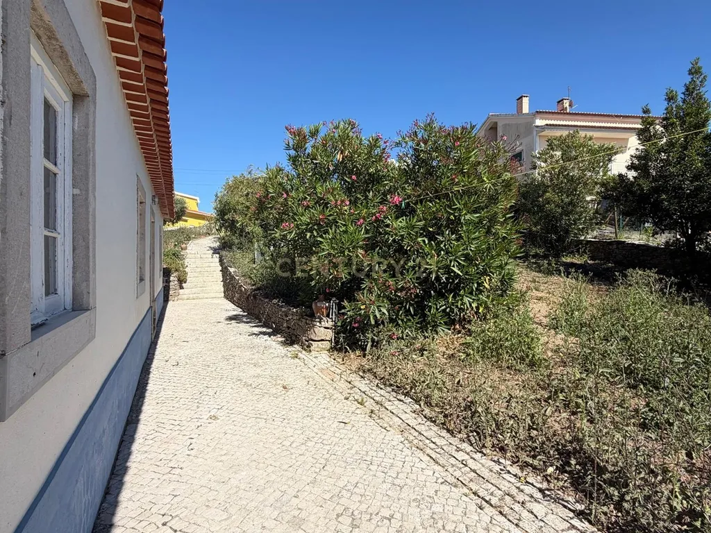 Moradia T2 em Carvalhal, Bombarral - Oportunidade Única - Image 7