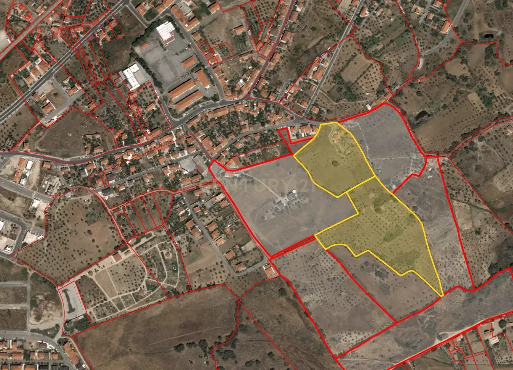 OPORTUNIDADE DE INVESTIMENTO ESTRATÉGICO- Terreno Urbano com 44.250 m² | Castelo Branco - Image 1