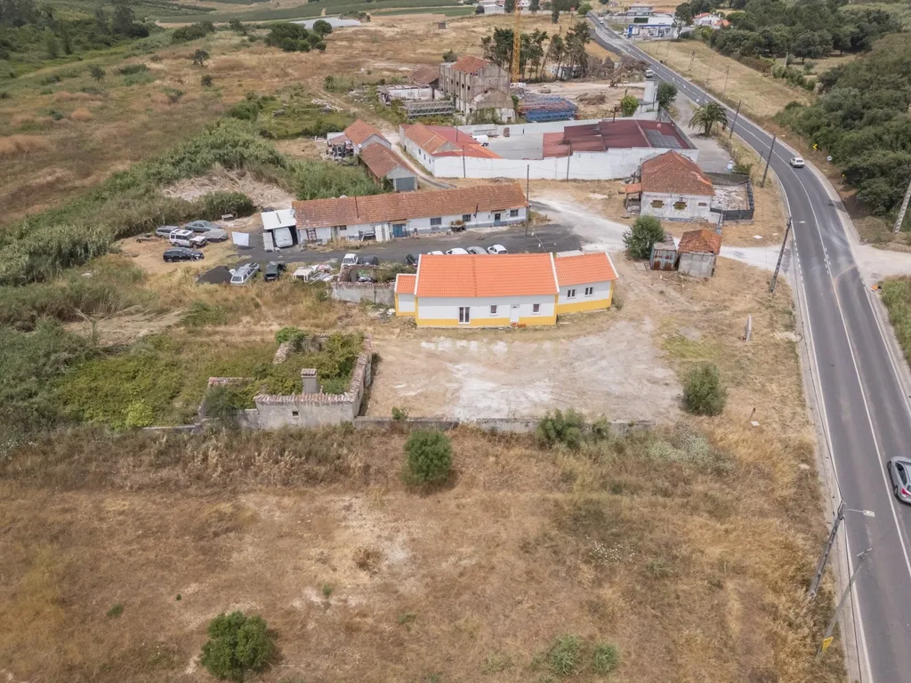 Moradia para Reabilitar com Projeto Aprovado em Óbidos - Image 18