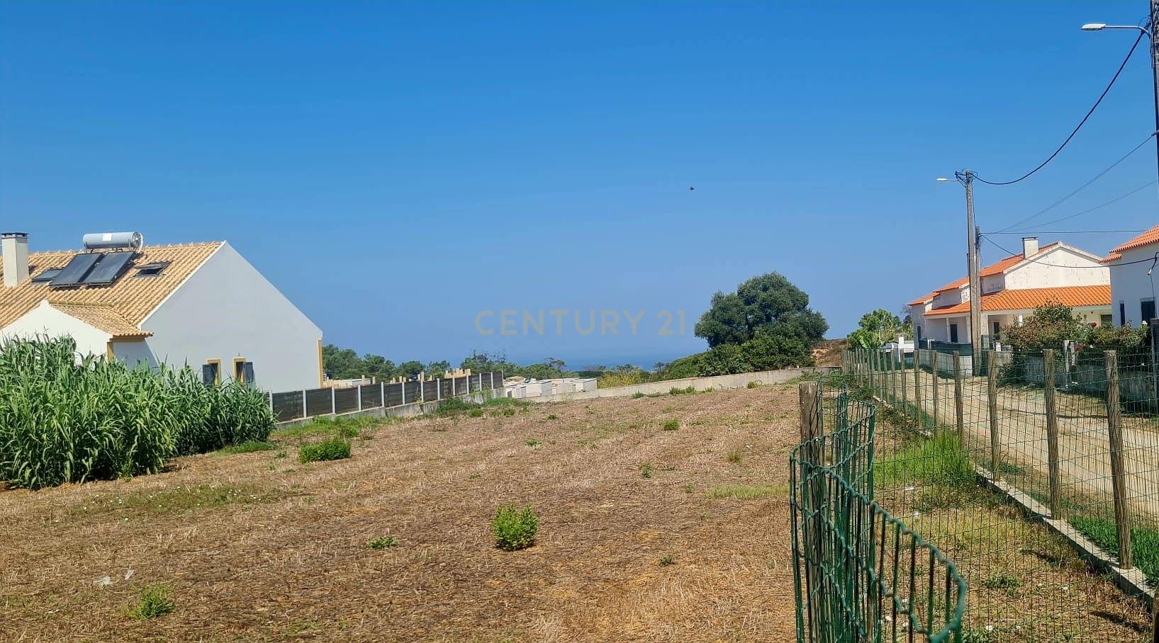 Fotografia 11 de Terreno Urbano com 1.661m2, com capacidade construtiva de 498m2 em Azoia - Sesimbra