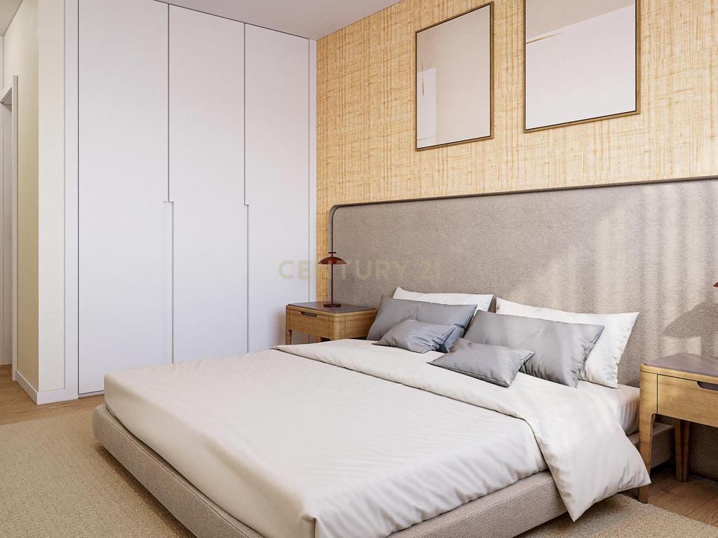 Apartamento T3 de Luxo na Primeira Linha da Praia da Nazaré – Vista Mar Incrível e garagem - Image 7