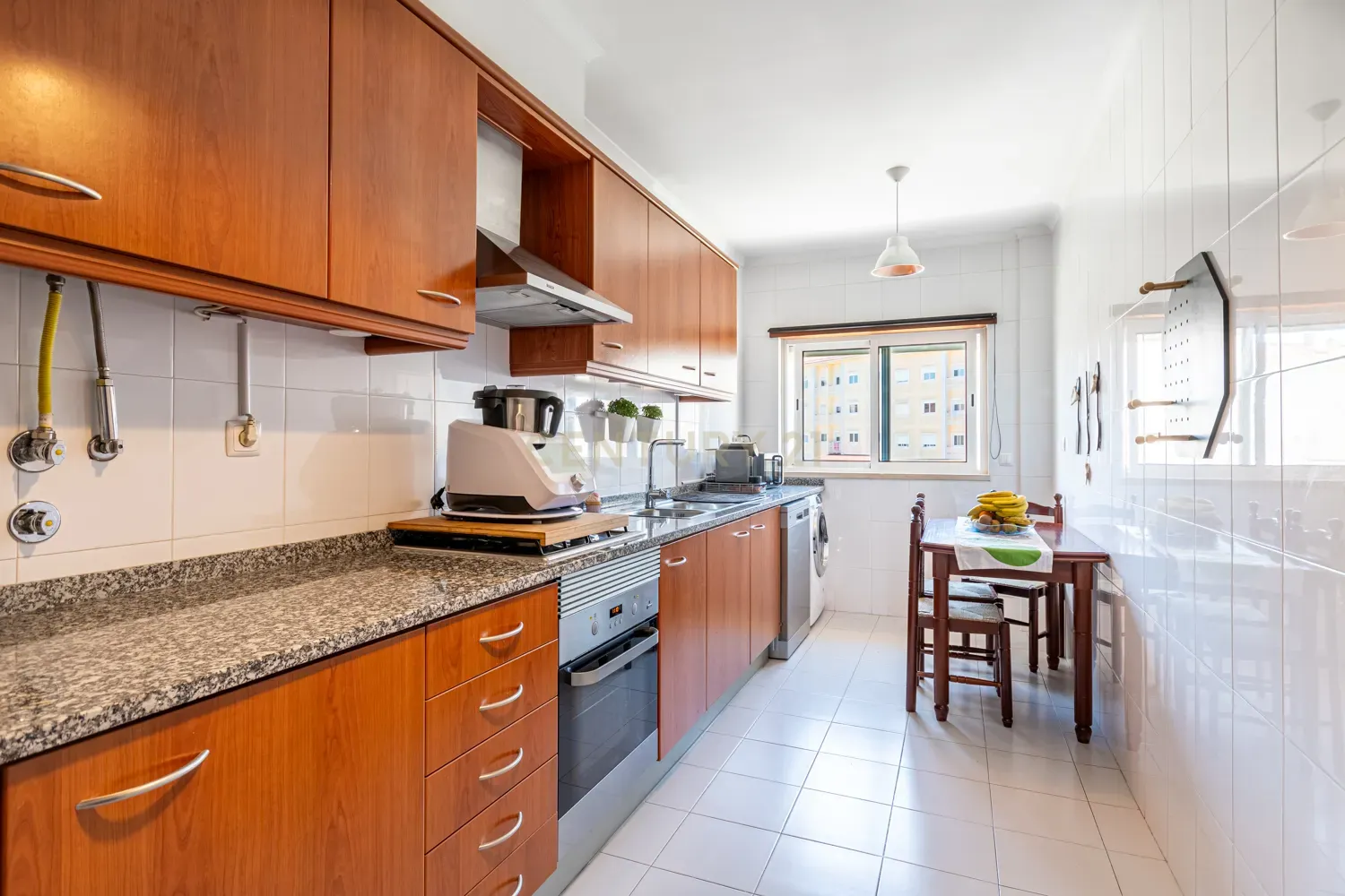 Apartamento T3 em Condomínio Fechado na Horta dos Vimes, Alenquer - Image 5