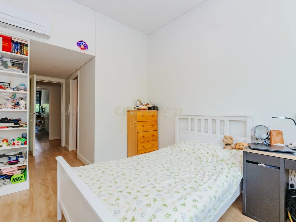 Apartamento T4 no VALRIO, Olivais - Image 22