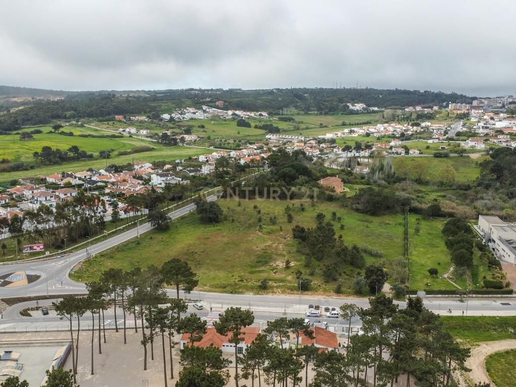Lote de terreno de gaveto com 17.000m2 e pleno de potencialidades (Sesimbra) - Image 15