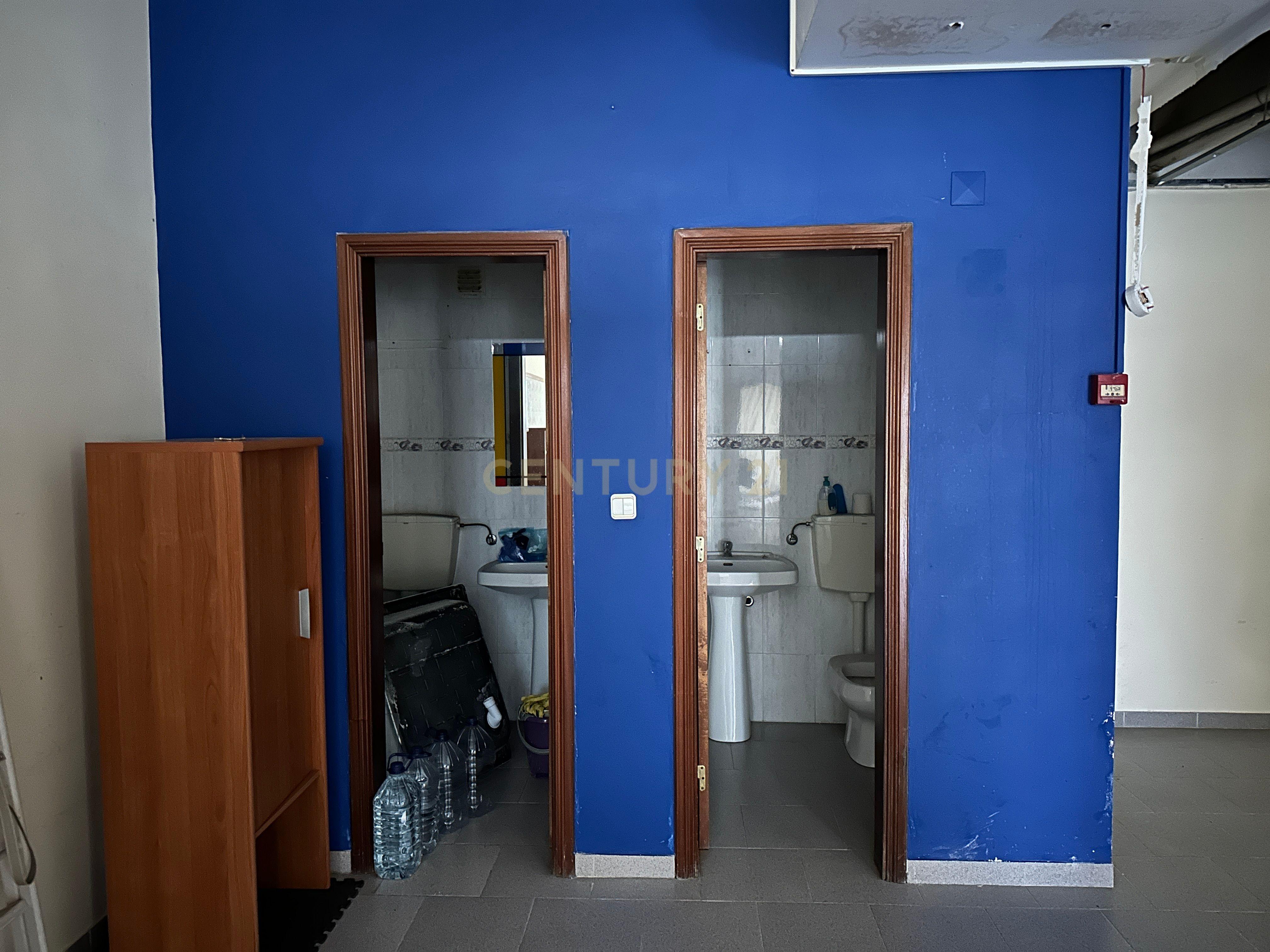Loja com 68m2 em Santa Marta, Corroios - Image 10