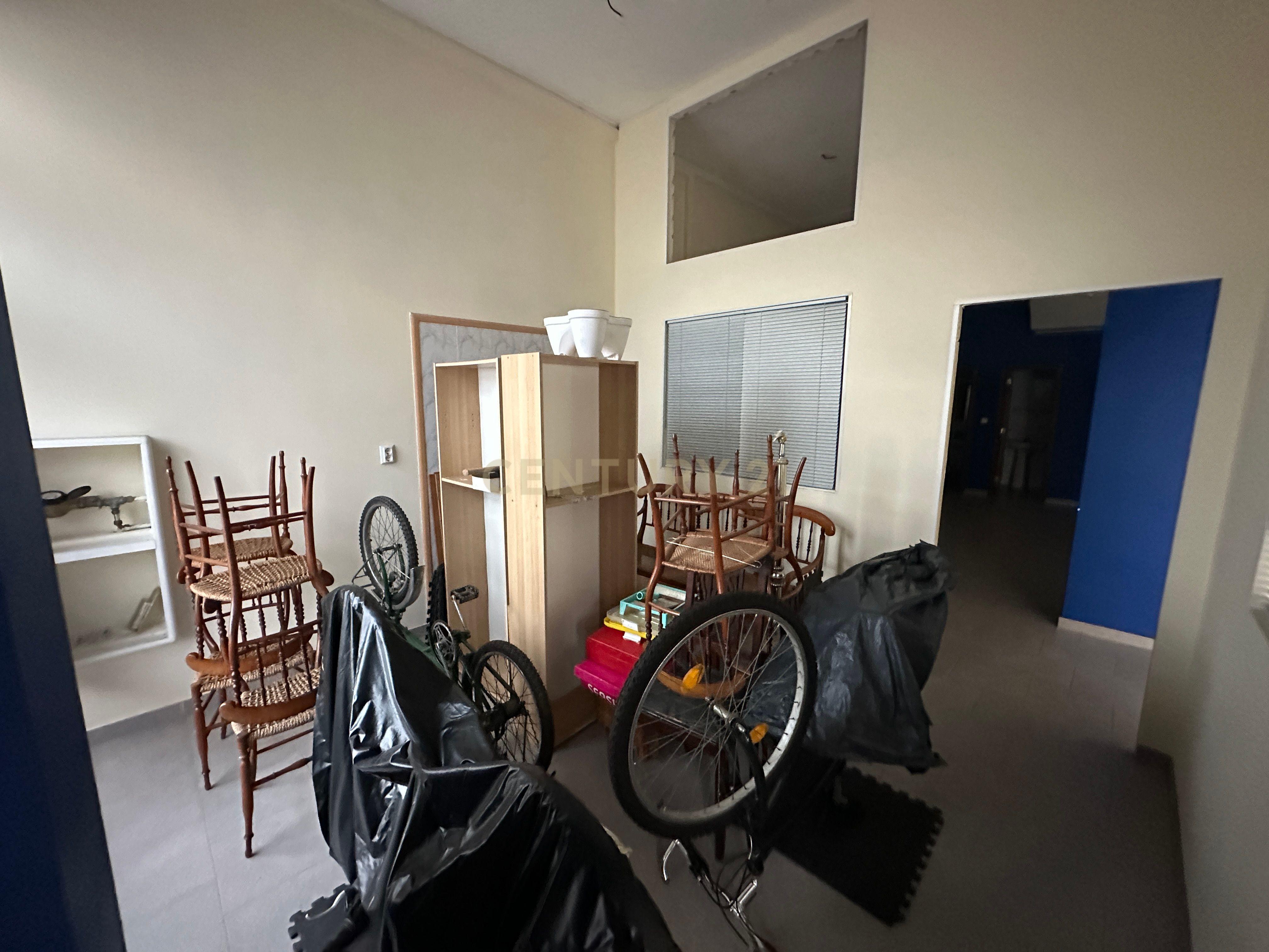 Loja com 68m2 em Santa Marta, Corroios - Image 7