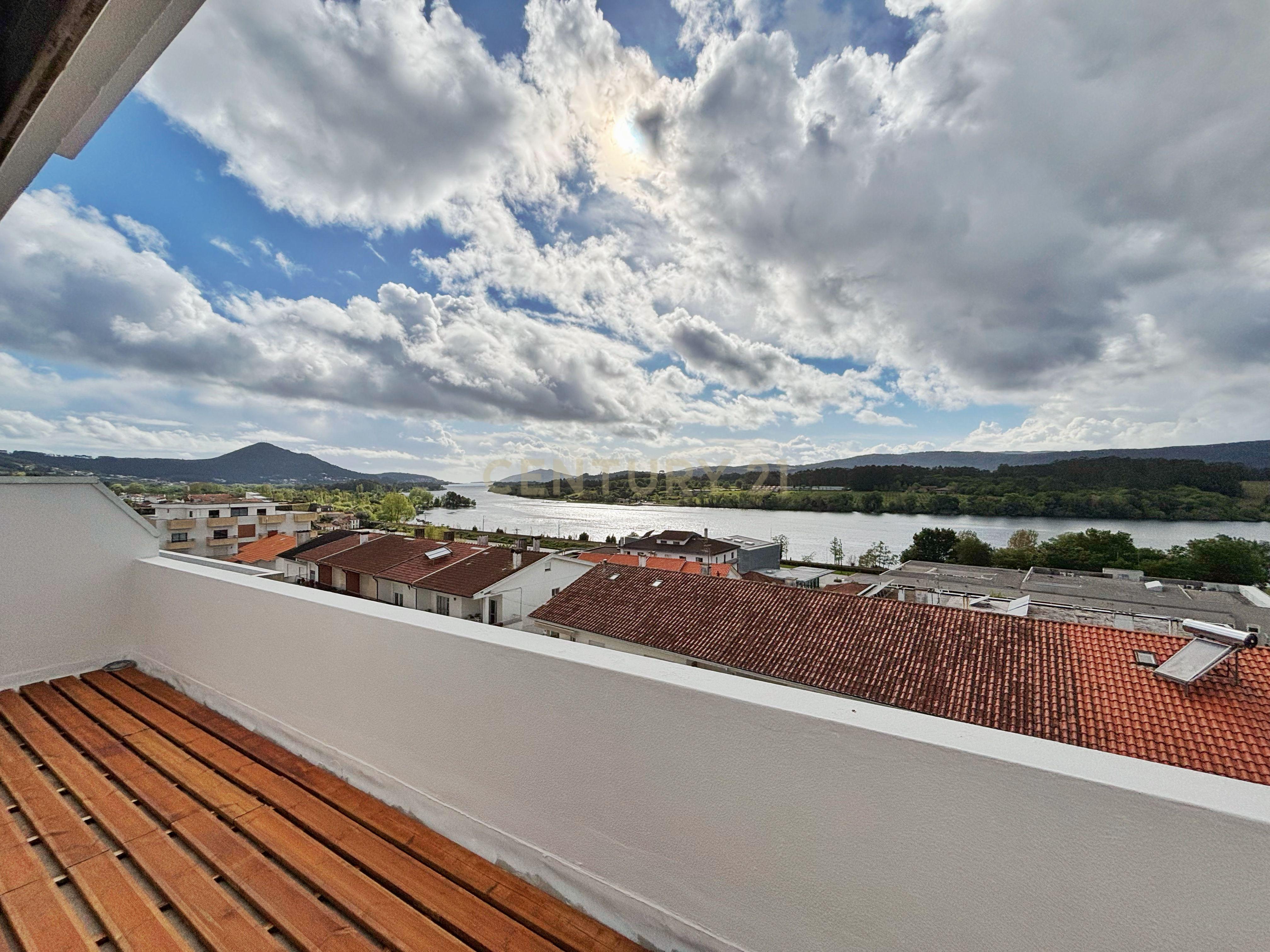 Penthouse T3 com amplo terraço vista Rio e Serra - Vila Nova de Cerveira - Image 31