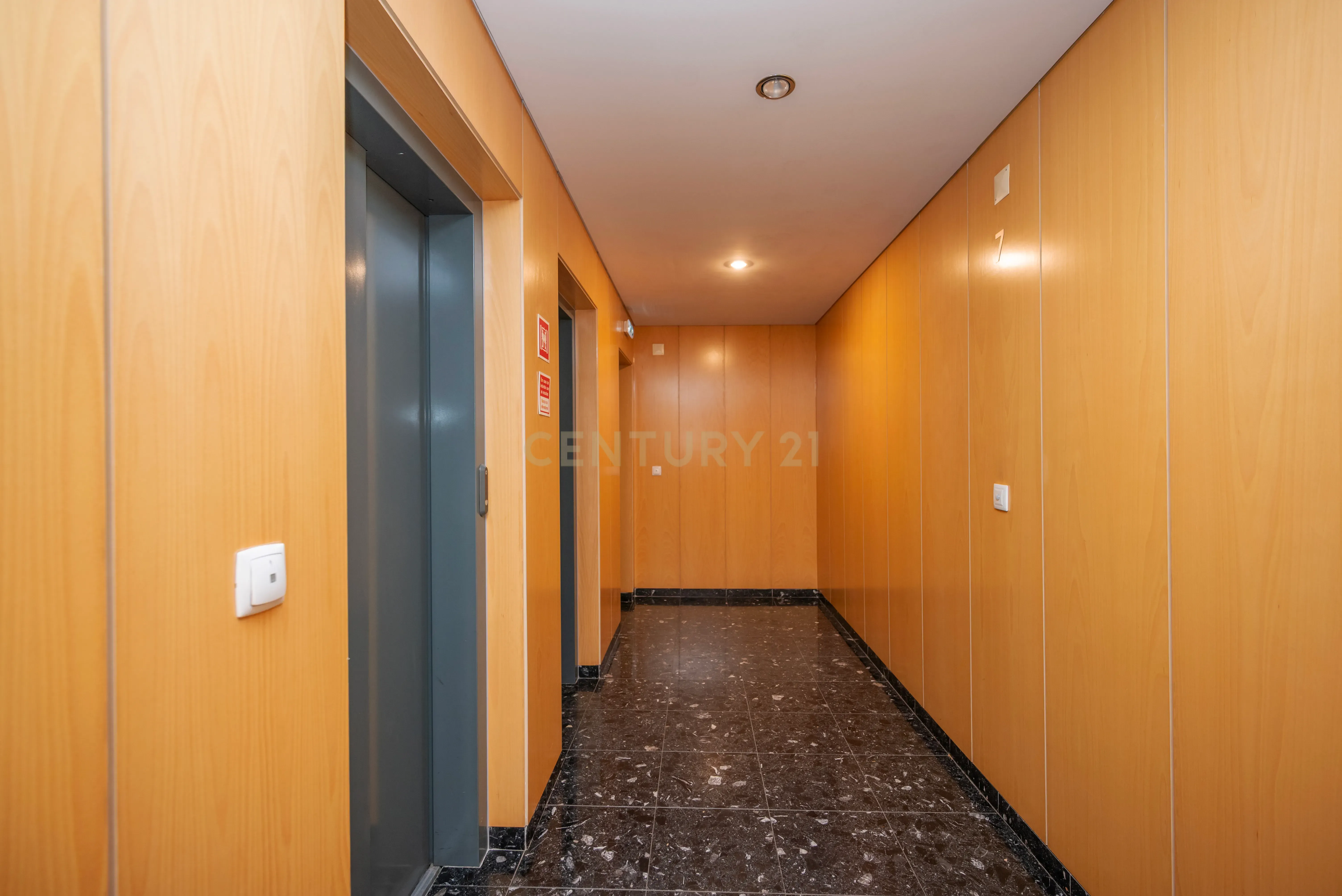 Apartamento T3 Luminoso com Vista Deslumbrante e Localização de Excelência – Parque Oeste / Quinta das Conchas - Image 20