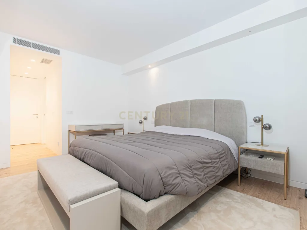 Apartamento T4 com Terraço e Box para 2 Viaturas | Jardim da Amoreira | Odivelas - Image 18