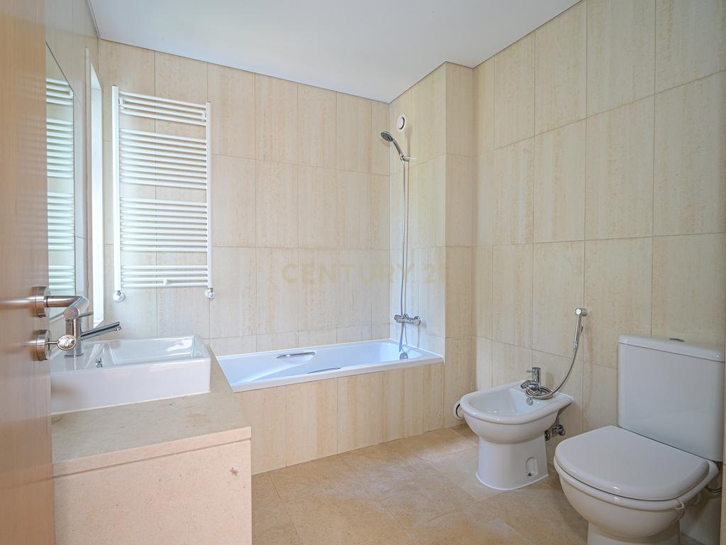 Moradia em Banda T4 no Empreendimento Oeiras Golfe Residence - Image 36