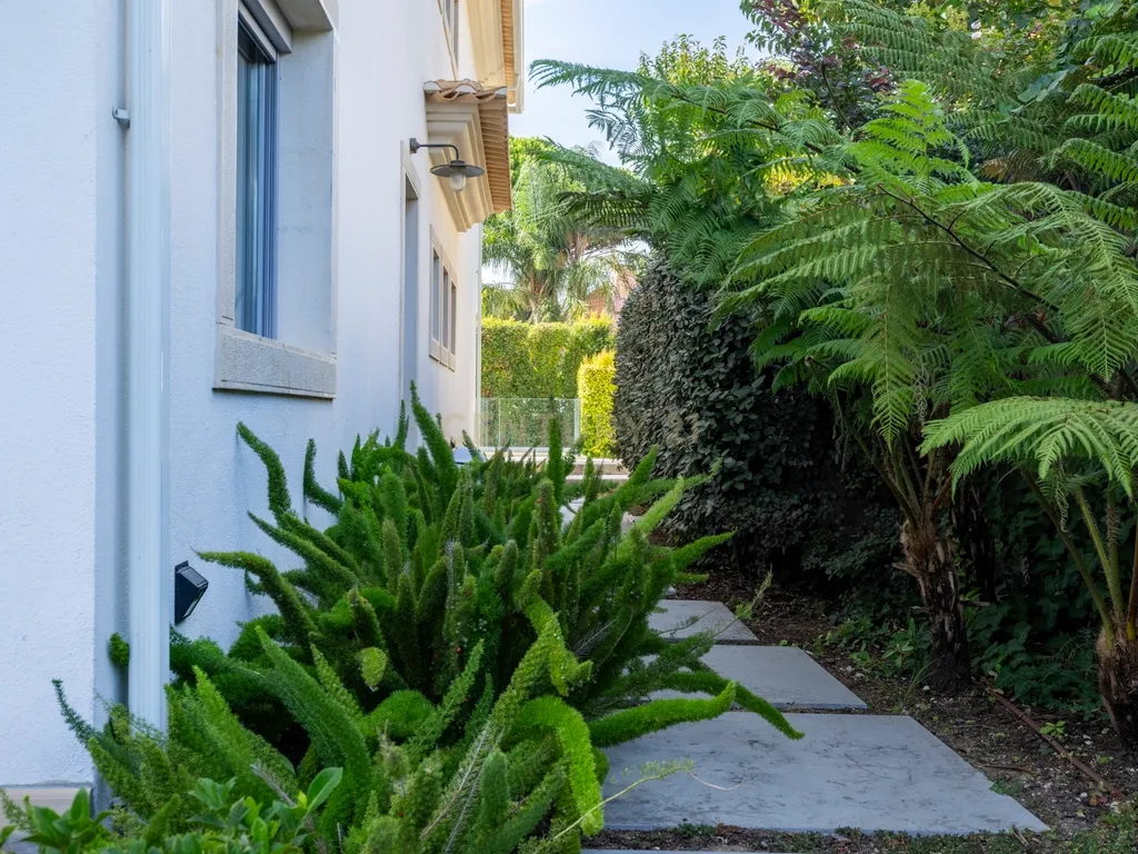 Moradia T5 de Luxo com Piscina, Ginásio, Sauna e Garrafeira em Birre, Cascais - Image 64