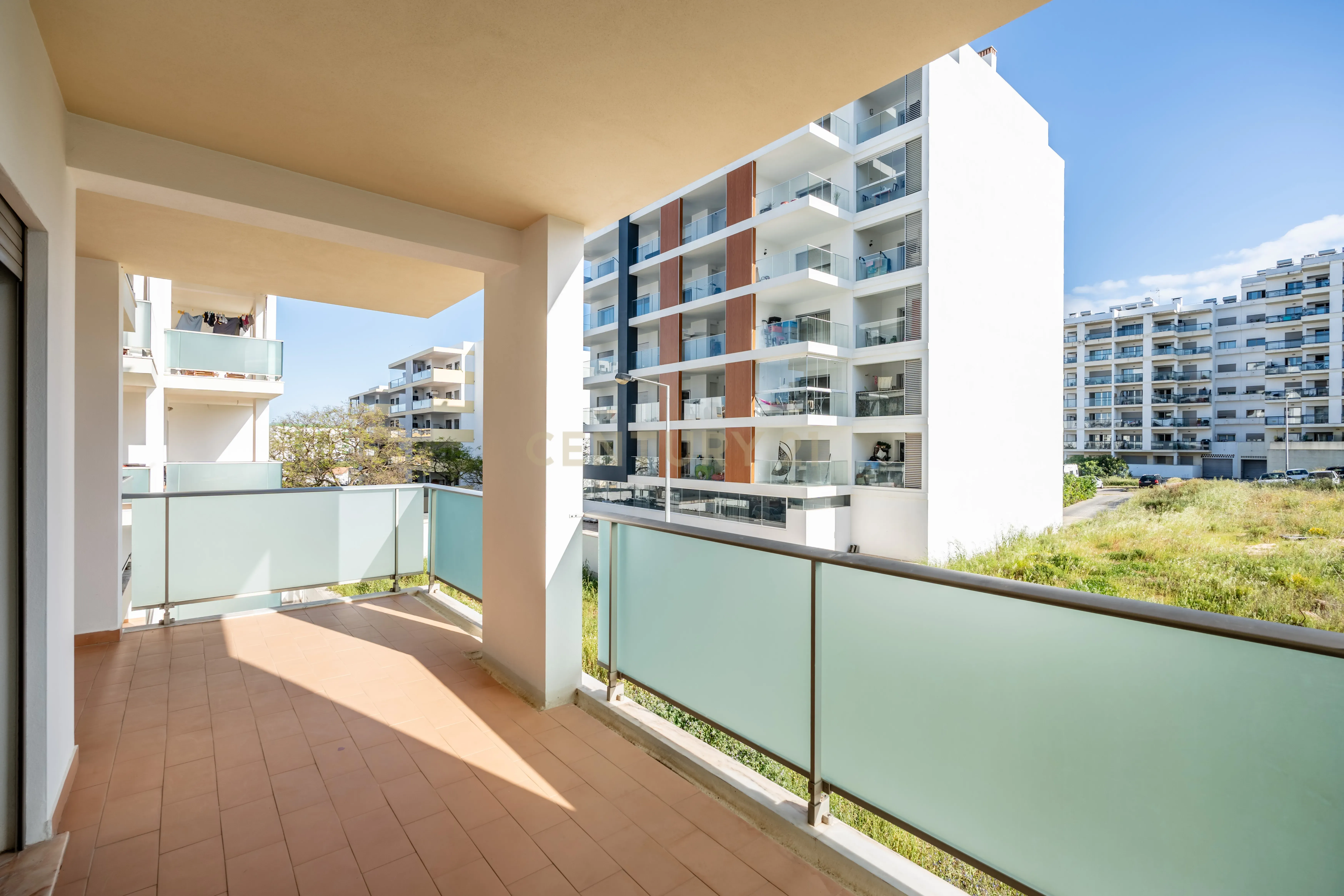 Arrendamento T2 - Urbanização do Amparo - Portimão - Image 17