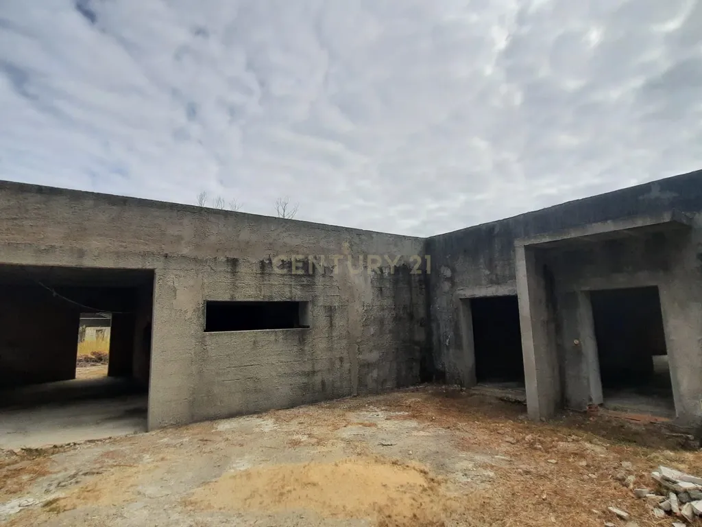 Casa moderna T3 e terreno rústico perto de Oliveira de Frades e Vouzela, preço total 125.000.00 euros! - Image 14