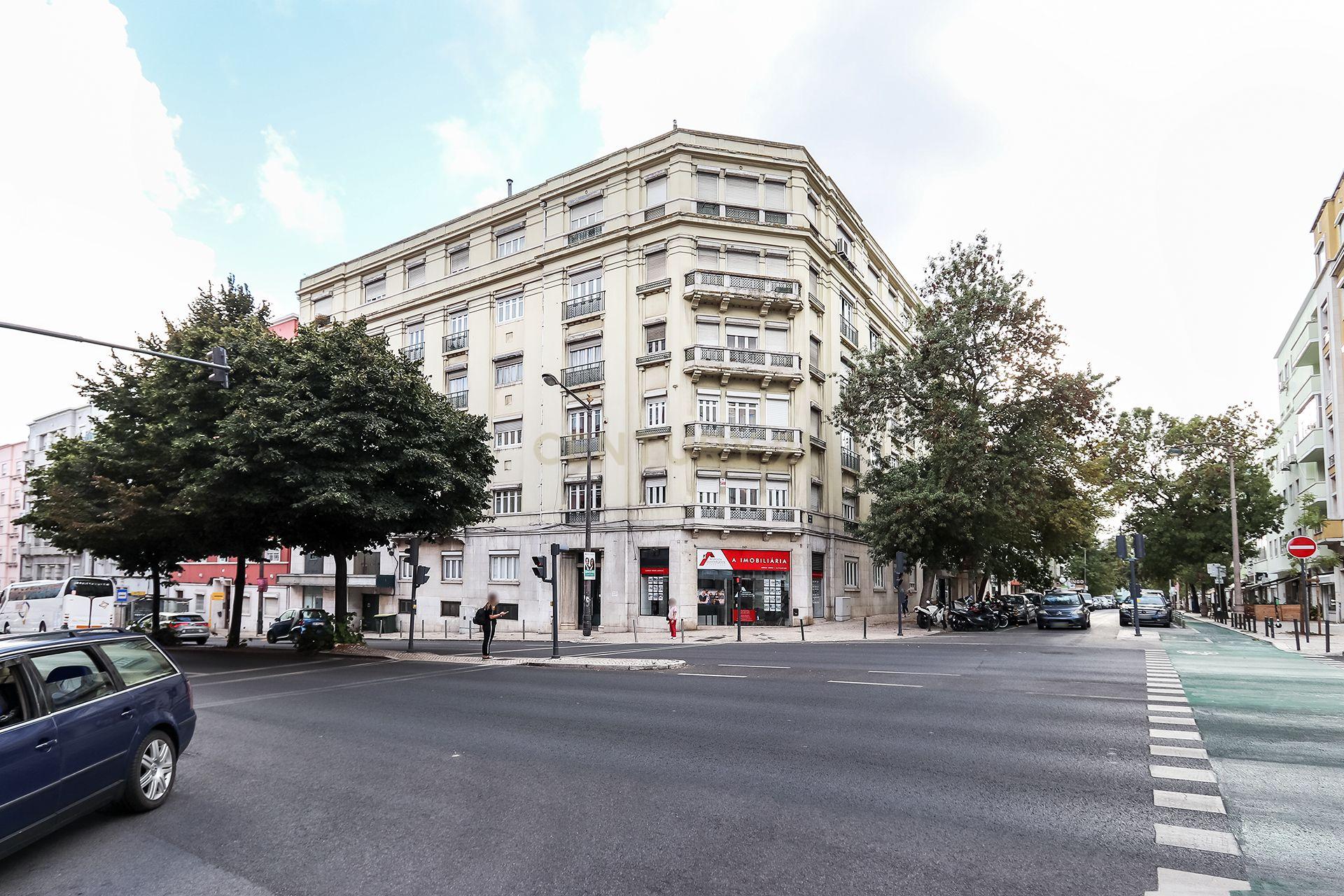 Apartamento T6 de charme no Areeiro - Image 47