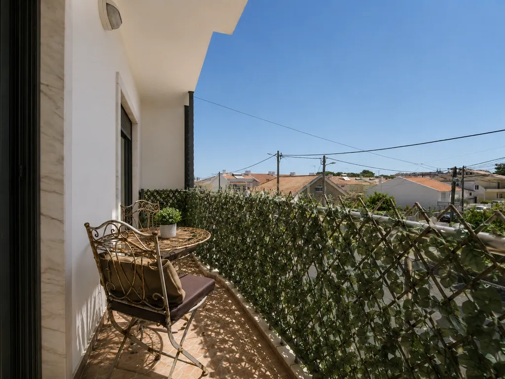 Moderno Apartamento T2 em Amora, Seixal - Image 9