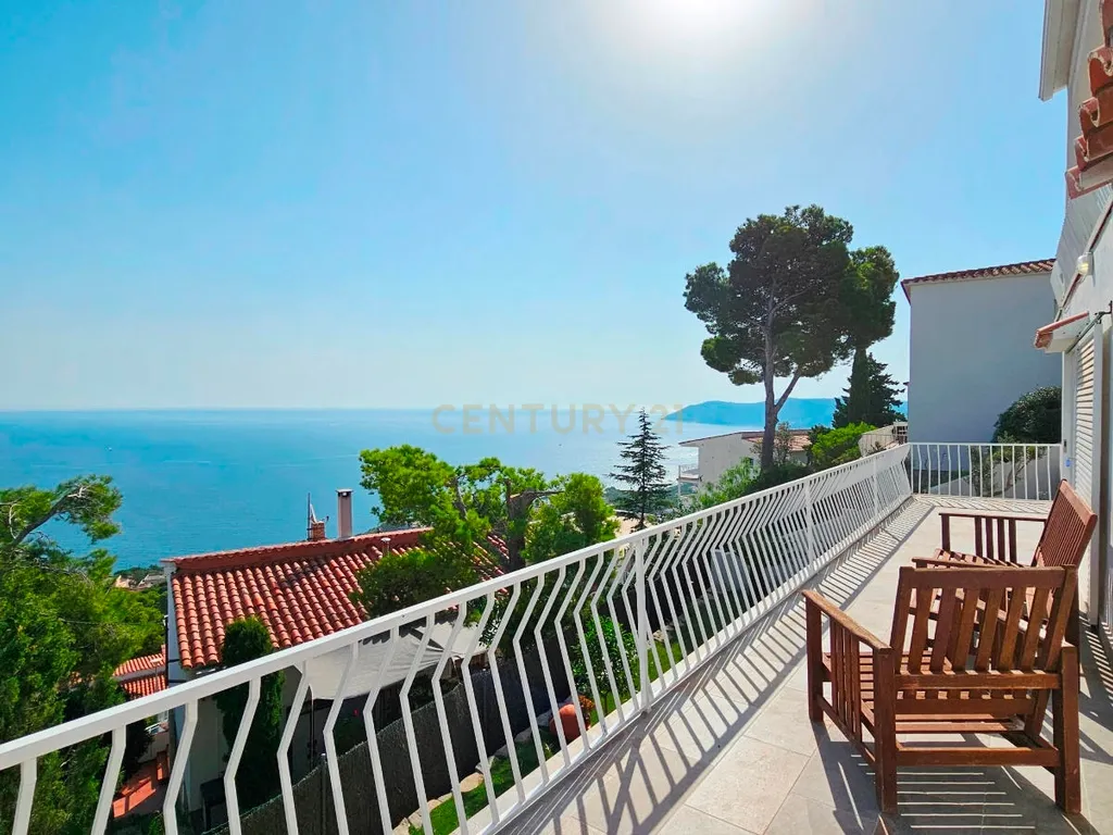 Dois apartamentos independentes com vista mar e jardim em Fener, Llançà - Image 32