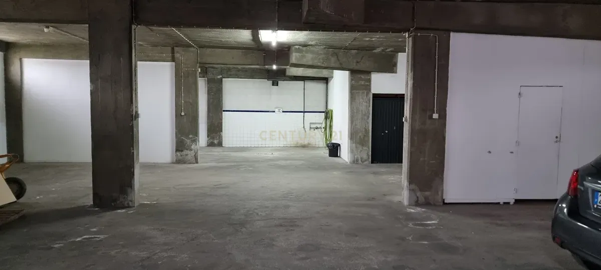 Garagem Box em Praia Santa Cruz, Torres Vedras - Image 4