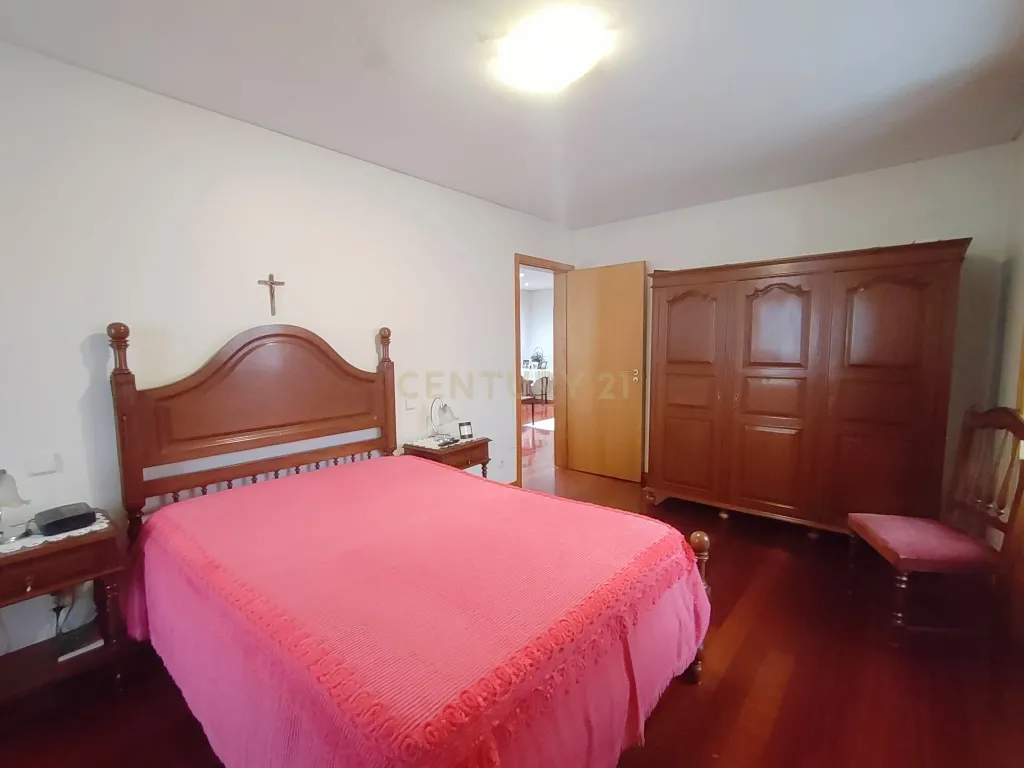 Moradia com Comércio em Amorim, Póvoa de Varzim - Uma Oportunidade Única! - Image 17