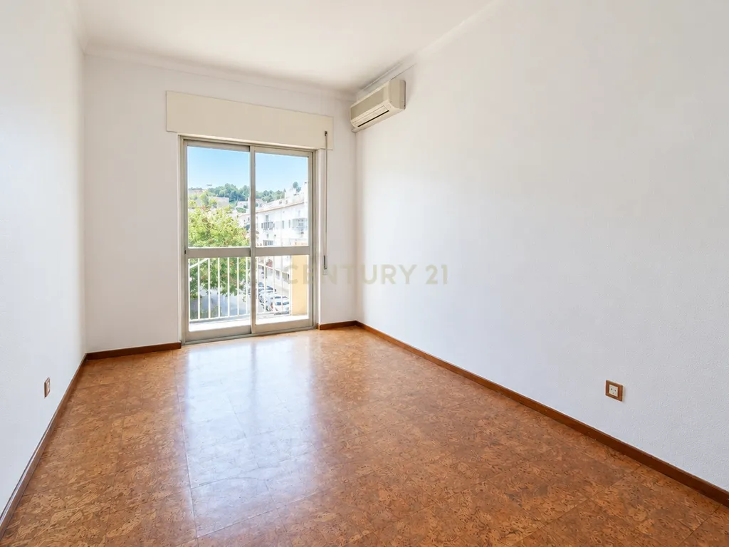 T3 no Bairro do Montalvão – Conforto, centralidade e qualidade de vida em Setúbal - Image 12