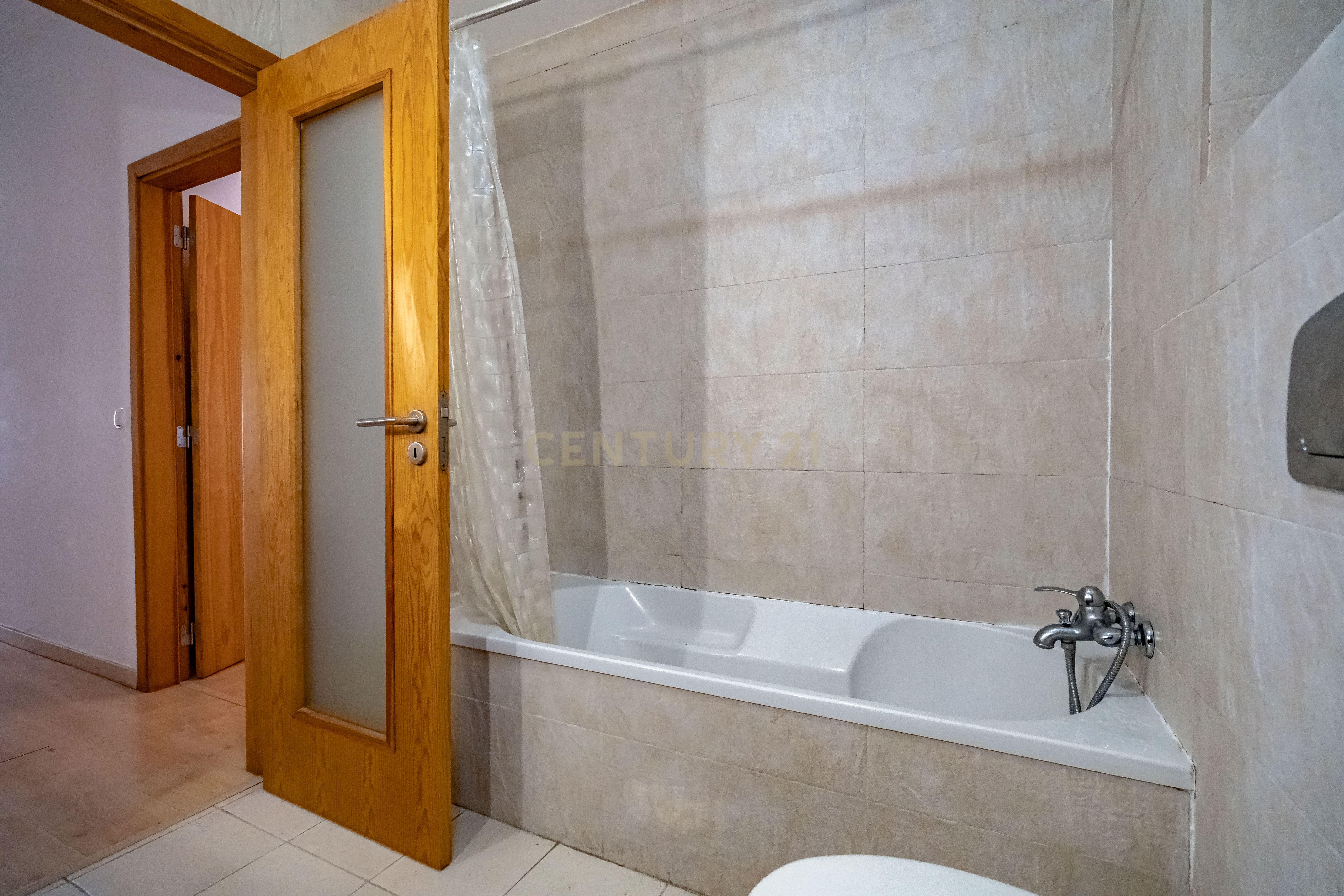 Apartamento T3 à venda em Coimbra (Sé Nova, Santa Cruz, Almedina e São Bartolomeu), Coimbra — foto 21