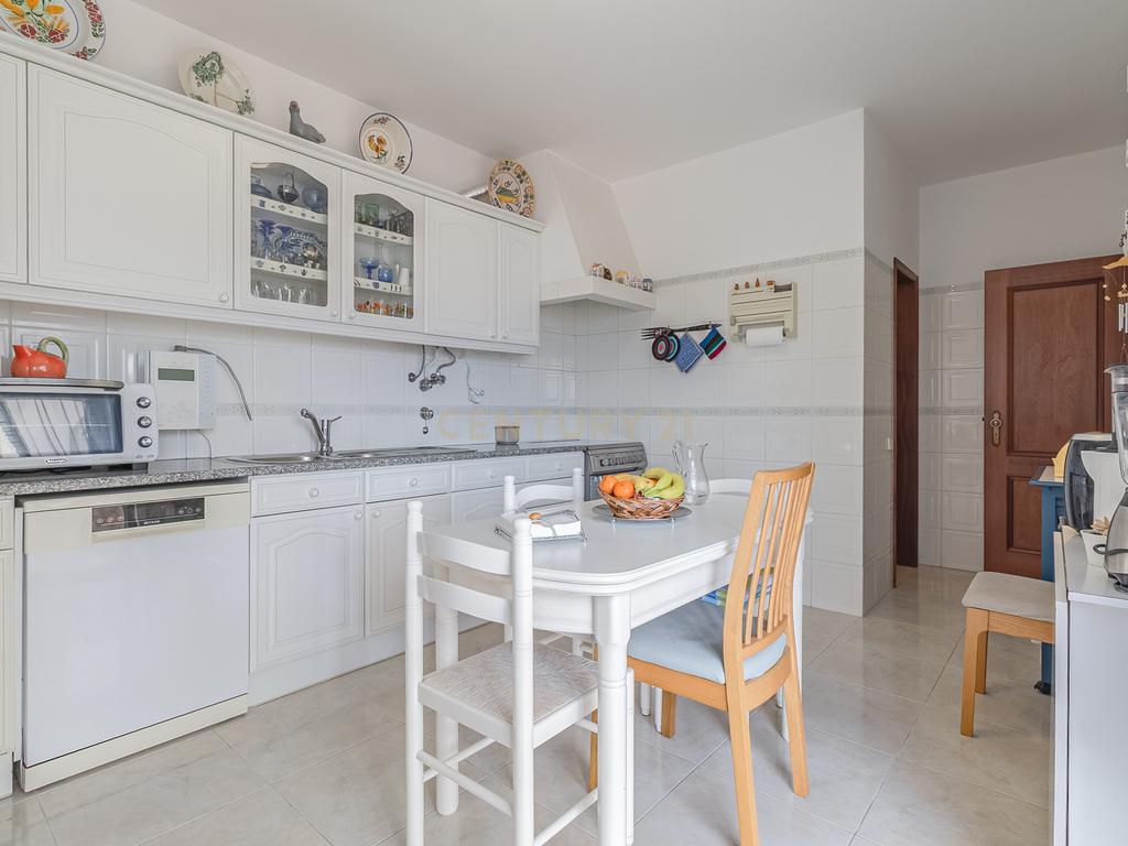Apartamento T2 para Venda em Lagos - Image 8