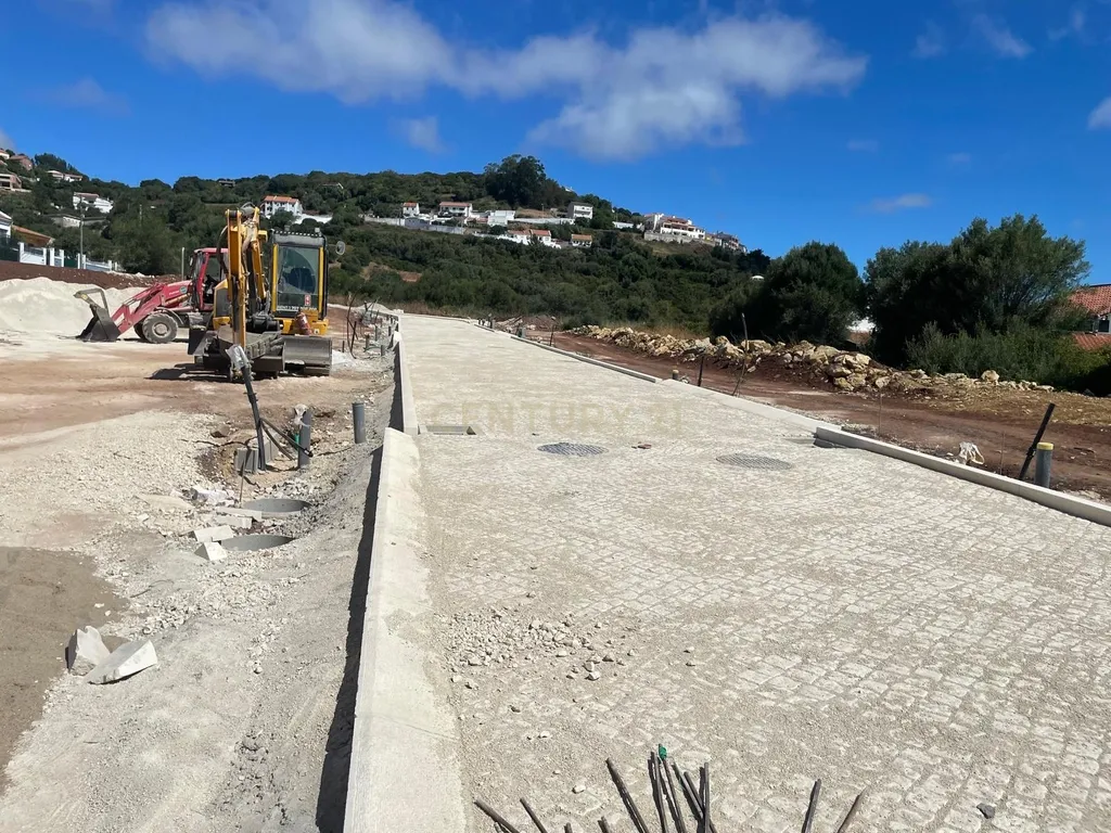 Terreno Urbano em Loteamento Aprovado - Montemor - Image 2