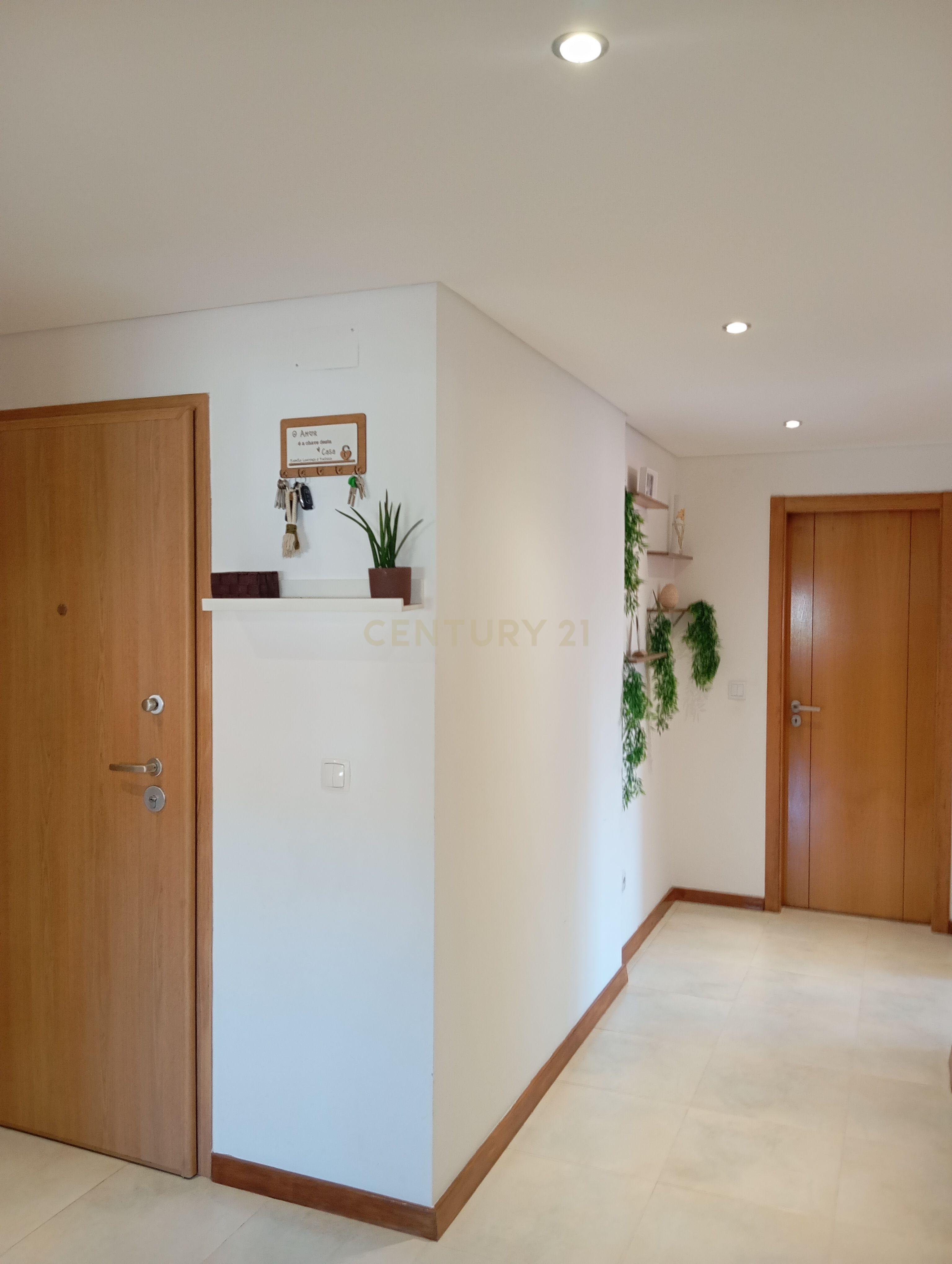 Apartamento T2 à venda em Casal de Cambra, Sintra — foto 2