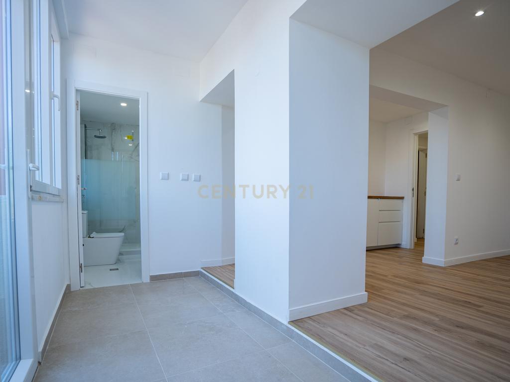 Apartamento T2, Rua do Mato Grosso, Santa Engrácia, São Vicente - Image 8