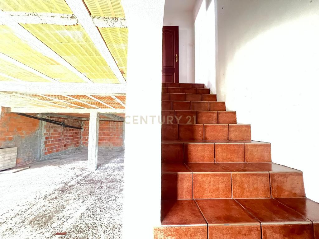Moradia de 8 assoalhadas em Abrantes - Image 28