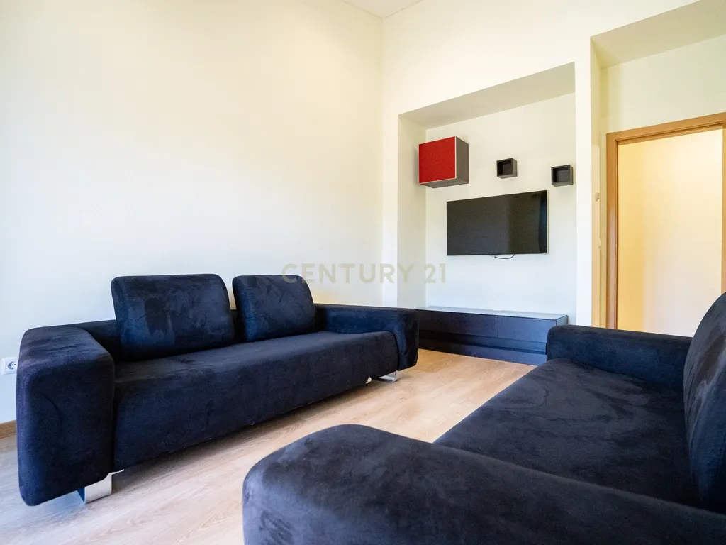 Moradia Contemporânea T4 em Santo António da Charneca - Barreiro - Image 18
